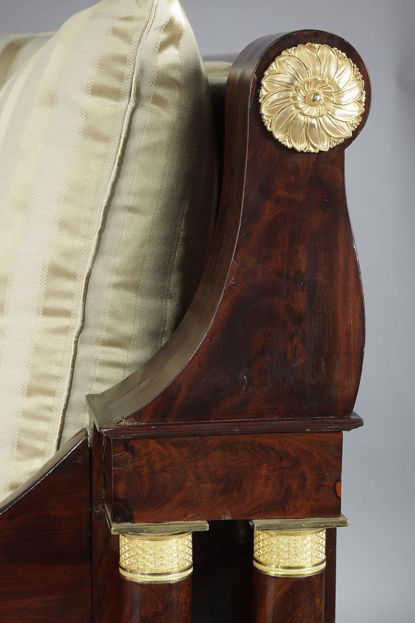 Sofabett aus Mahagoni und vergoldeter Bronze aus der Restaurationszeit, 19. Jahrhundert  im Angebot 5
