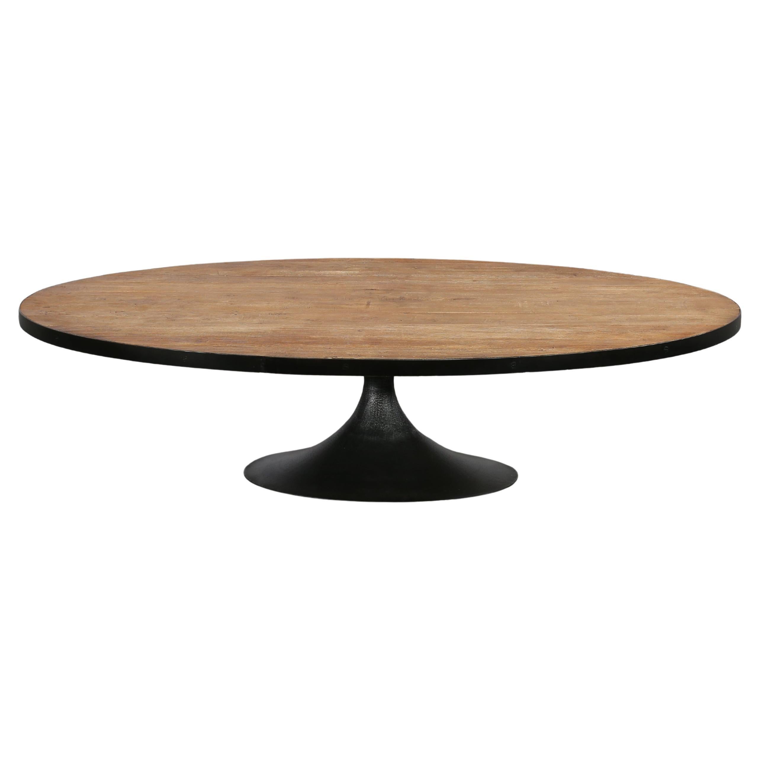Restoration Hardware Aero Oval Coffee Table en vente