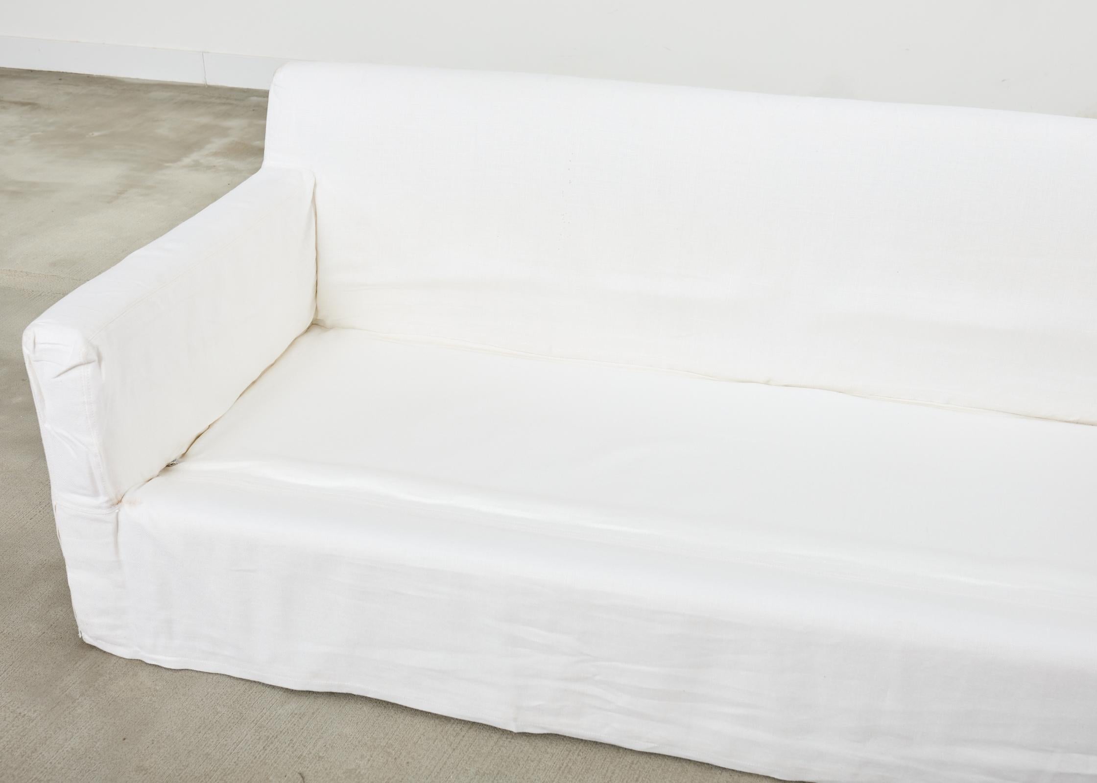 Restoration Hardware Belgian Linen Slipcover Bench Seat Sofa en vente 2