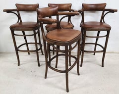 Bistro Thonet Barhocker aus Leder mit restaurierten Beschlägen, 4er-Set