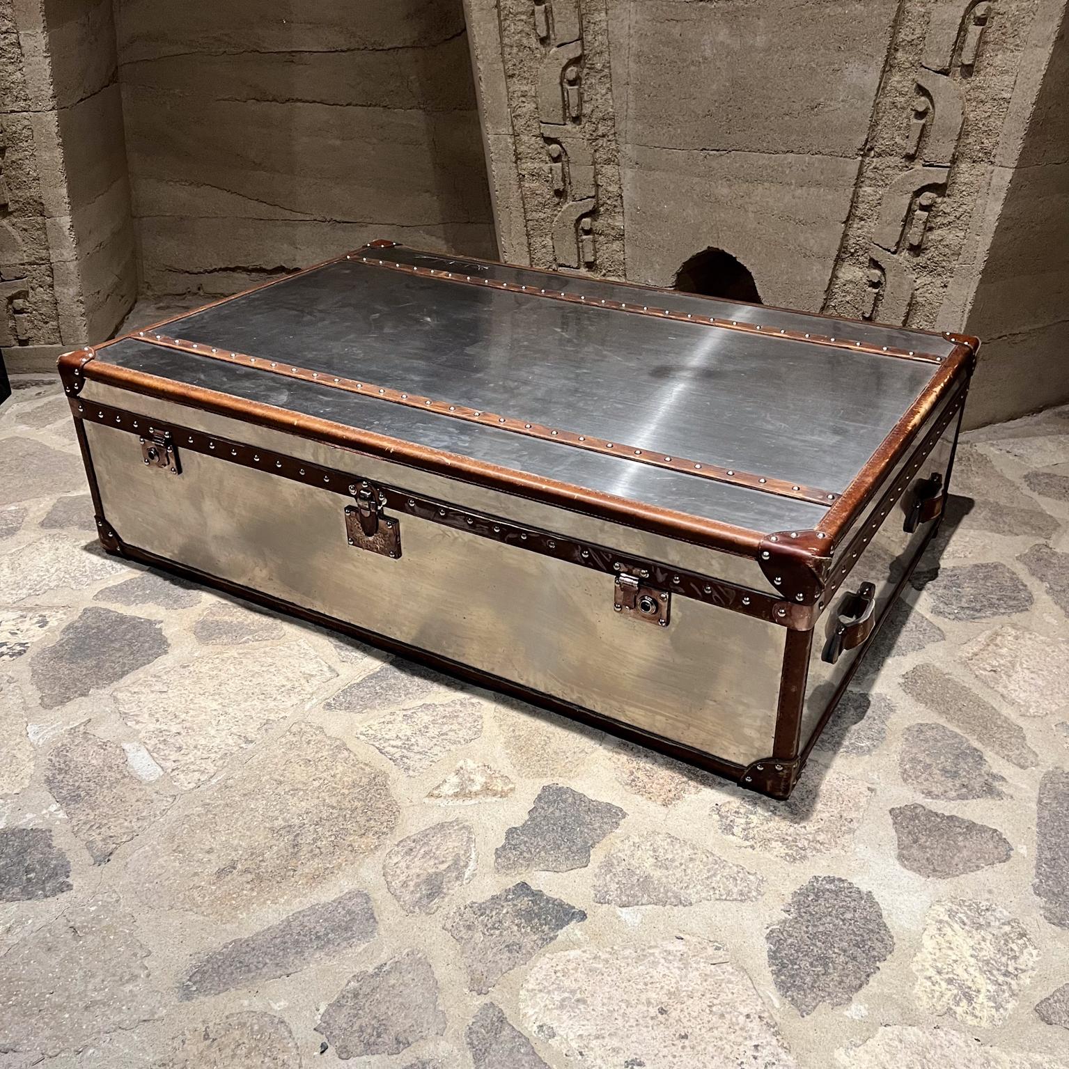 Restoration Hardware Mayfair Steamer Trunk Coffee Table Steel and Leather In Good Condition In Chula Vista, CA