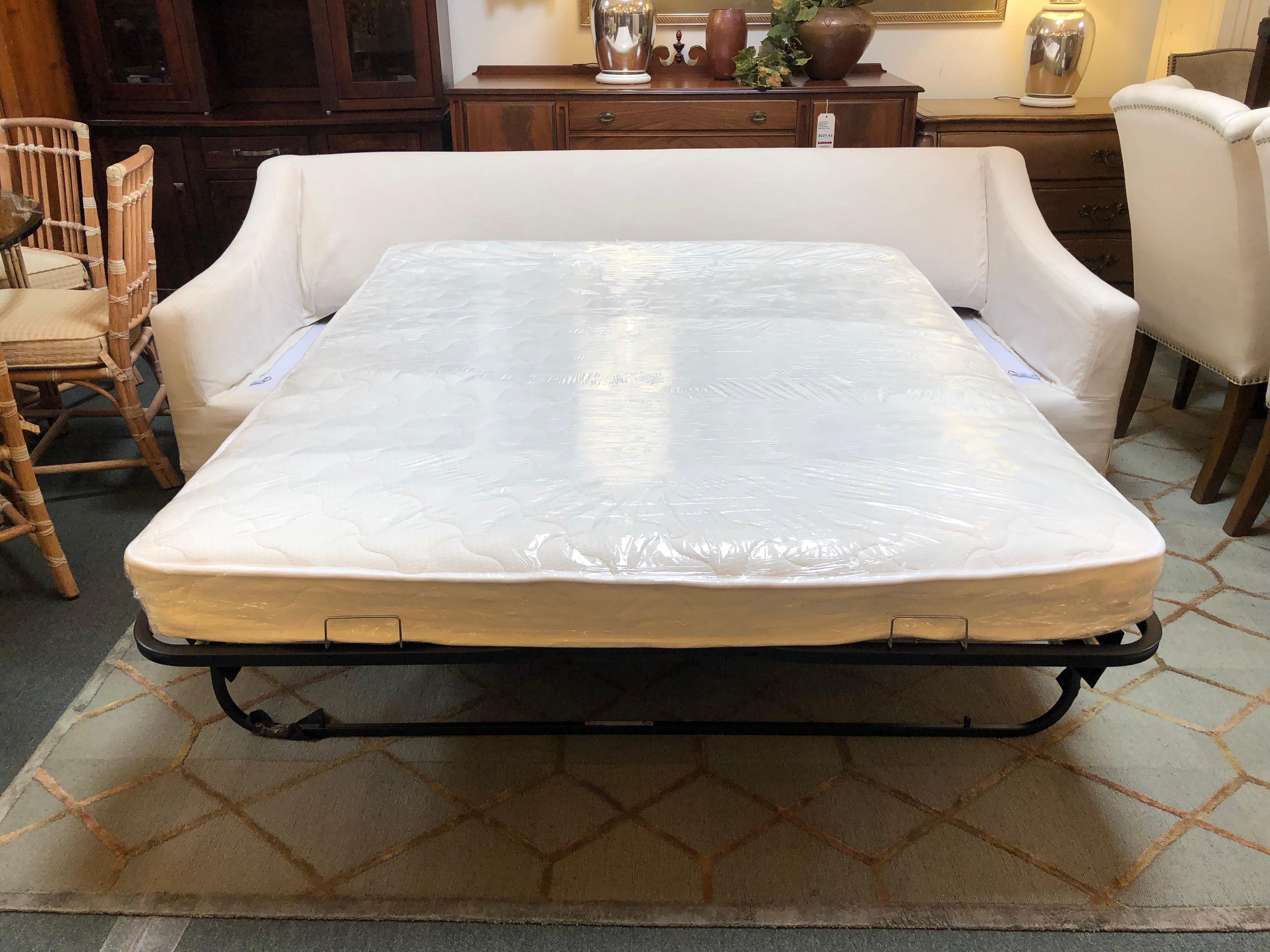 Design Plus Gallery presents the Modena sofa by Restoration Hardware. The long sofa is inspired by 1970s Italian design with a modernist Silhouette. The broad kiln-dried frame and deeply cushioned back and seat are wrapped in a Perennials, taught