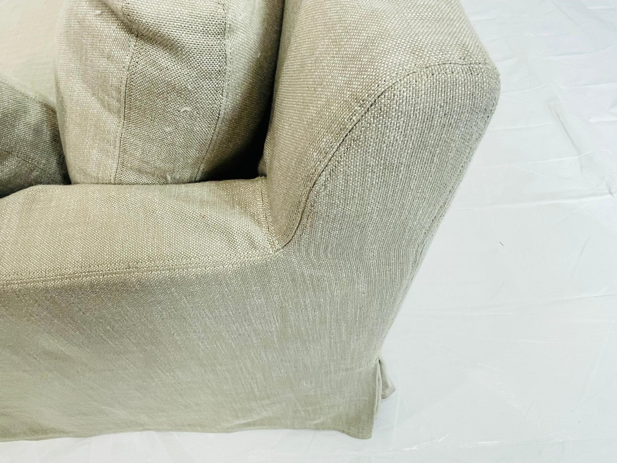 Canapé surdimensionné en lin de Restoration Hardware dans un ton sable neutre en vente 4