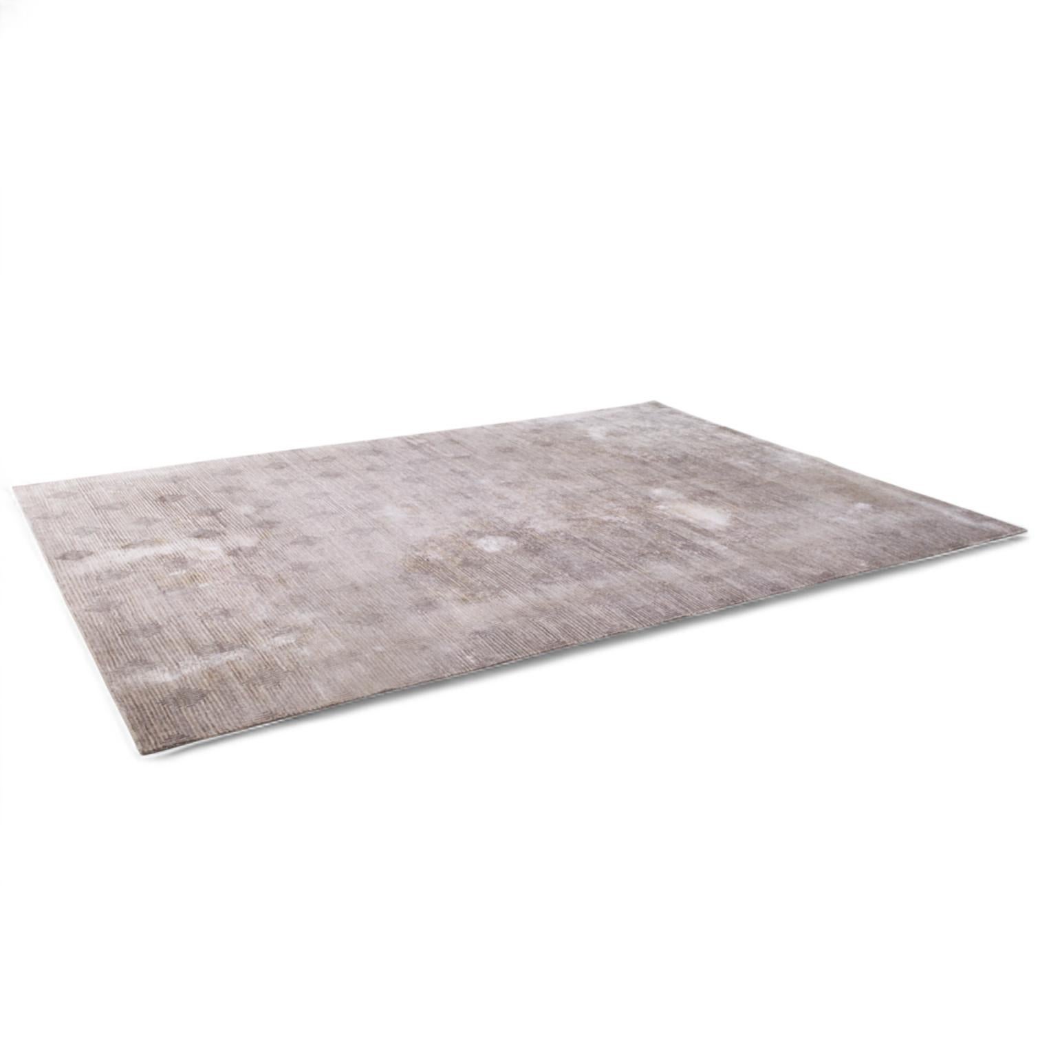 Alfombra Restoration Hardware

Esta alfombra mide 170,5 de ancho x 120,75 de fondo x 0,5 pulgadas de alto

Hacemos nuestras fotos en un estudio con iluminación controlada para mostrar el máximo detalle posible. NO eliminamos las imperfecciones con