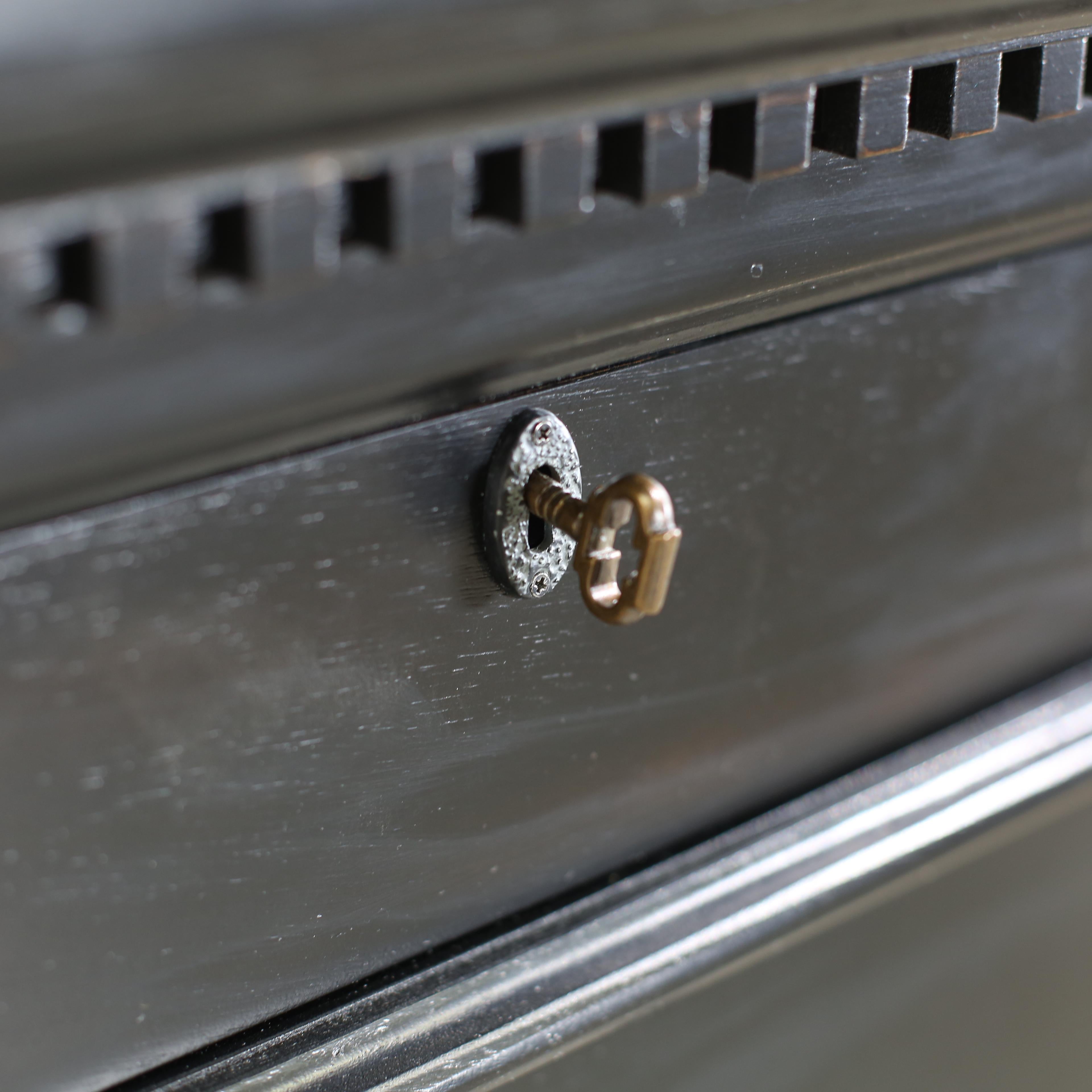 Fino al XVIII secolo Restoration Hardware St. James Five Drawer Dresser in vendita