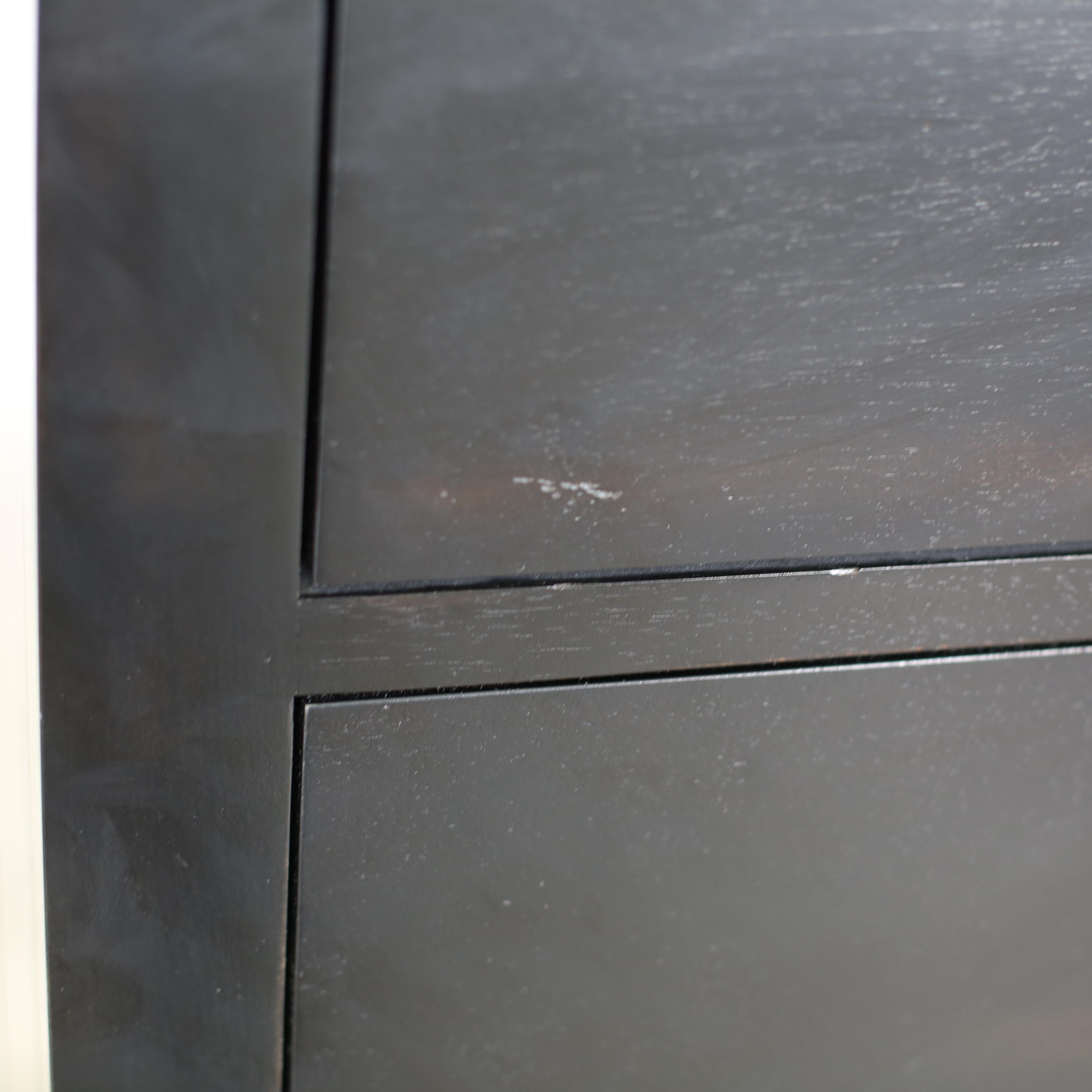 Metallo Restoration Hardware St. James Five Drawer Narrow Dresser in vendita