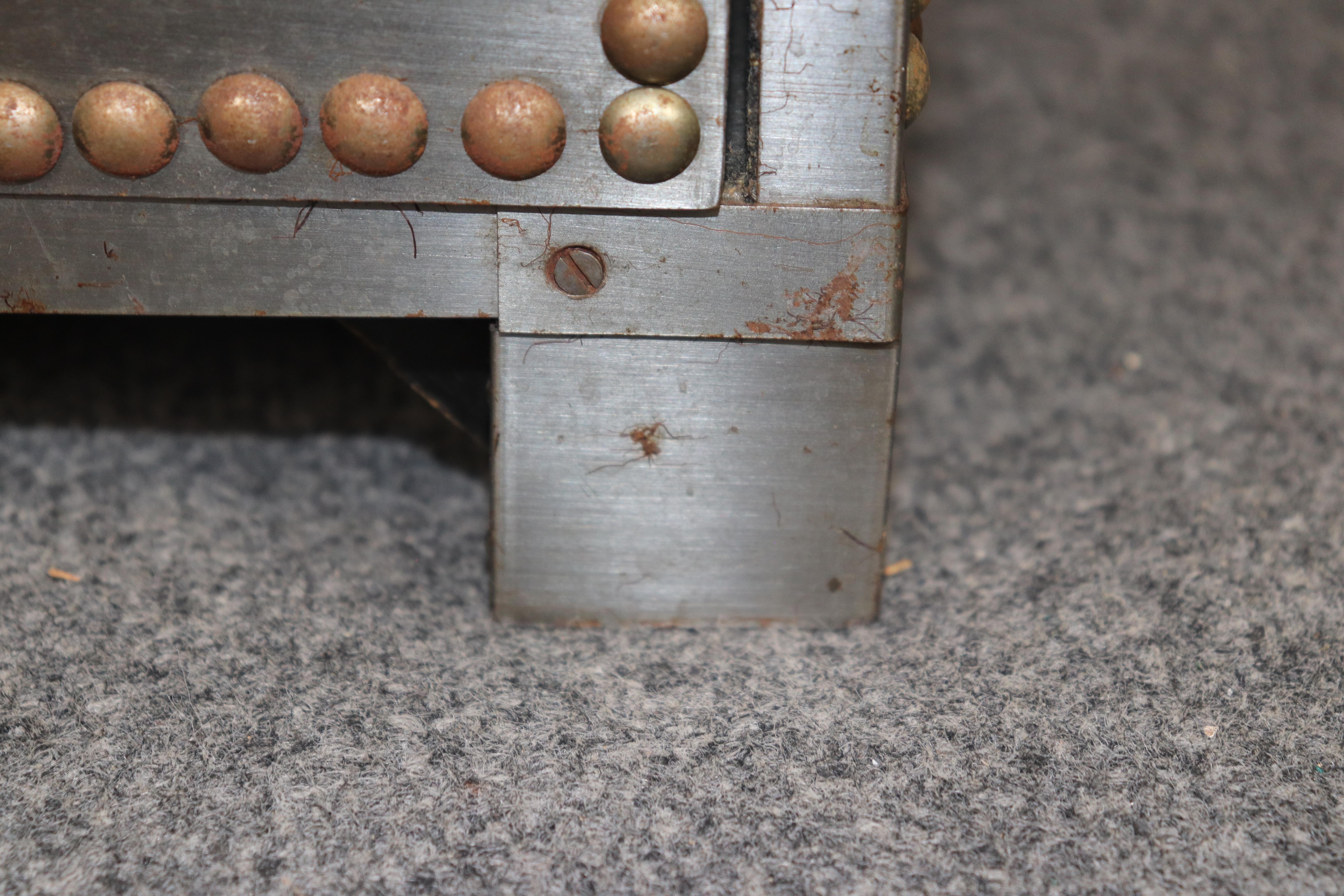 Comò a baule in metallo in stile Campaigner di Restoration Hardware in vendita 2