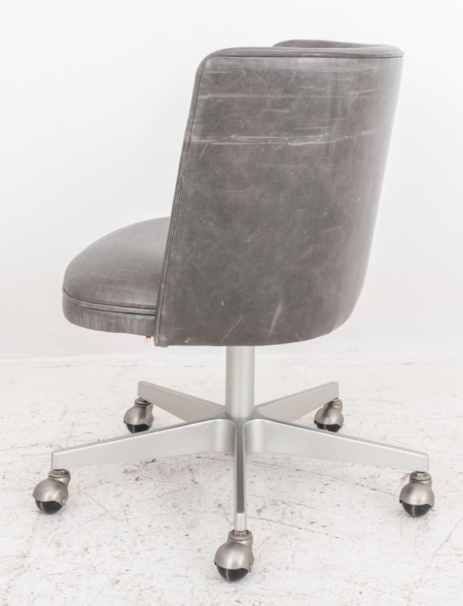Restoration Hardware Swivel Office Chair on Caster In Good Condition For Sale In New York, NY