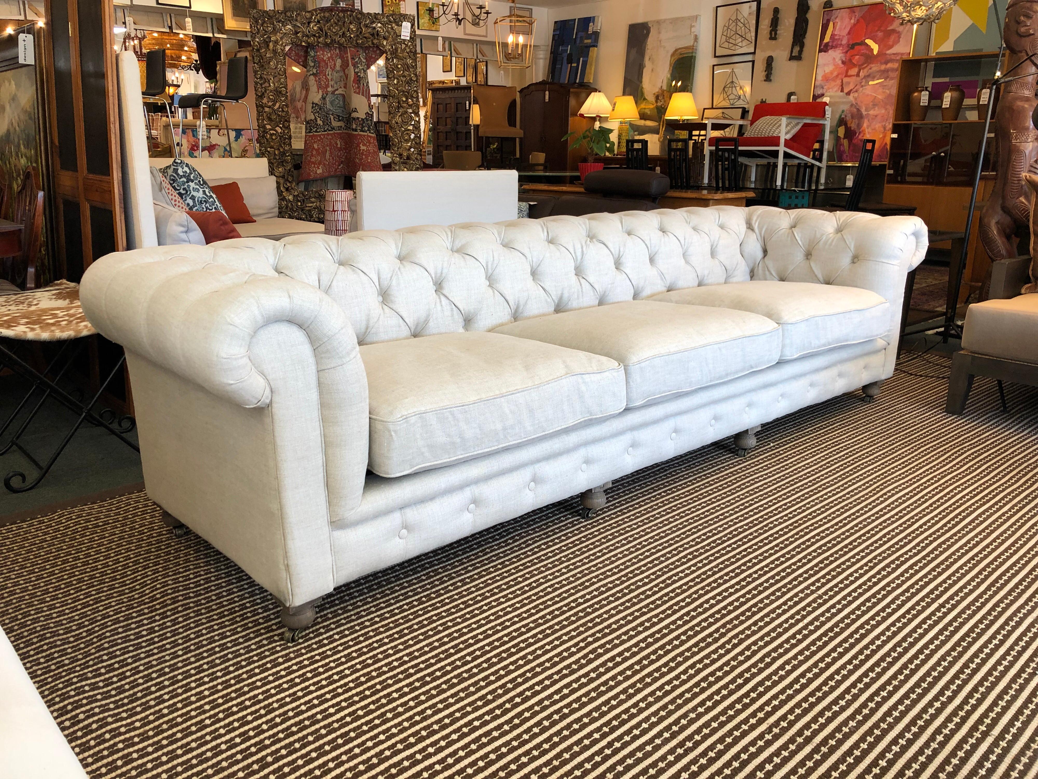 Design Plus Gallery presents fabulous Kensington sofa by Restoration Hardware.
Designed by Timothy Oulton, inspired by the classic Chesterfield. The upholstery still evokes the style the grand gentlemen's club tradition. Deep hand-tufting and