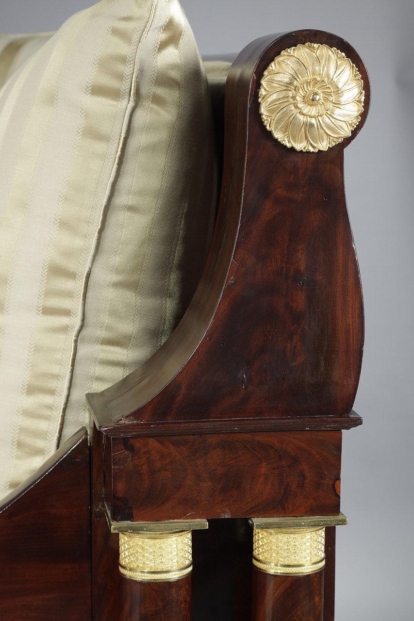 Restoration period bed with canopy For Sale 9
