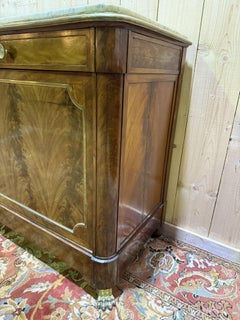 Restoration period buffet in mahogany with brass inlays