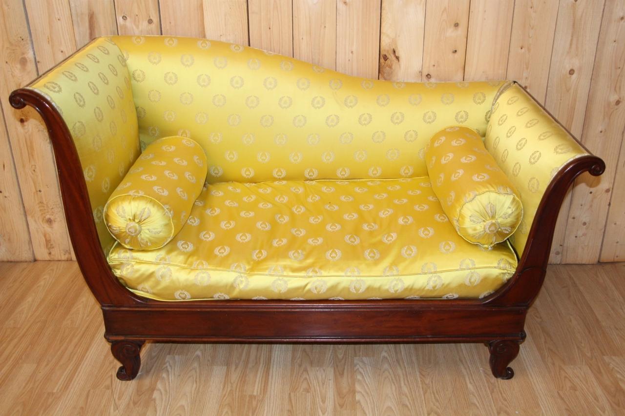 Restaurierung Period Daybed (Französisch) im Angebot