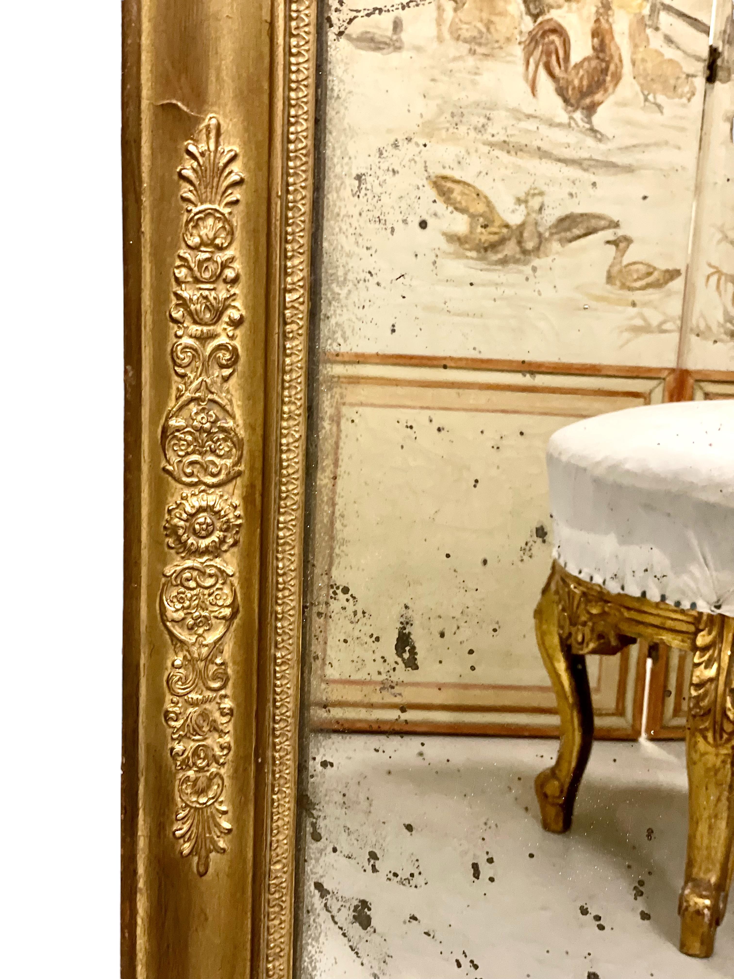 Miroir rectangulaire néoclassique français en bois doré Bon état - En vente à LA CIOTAT, FR