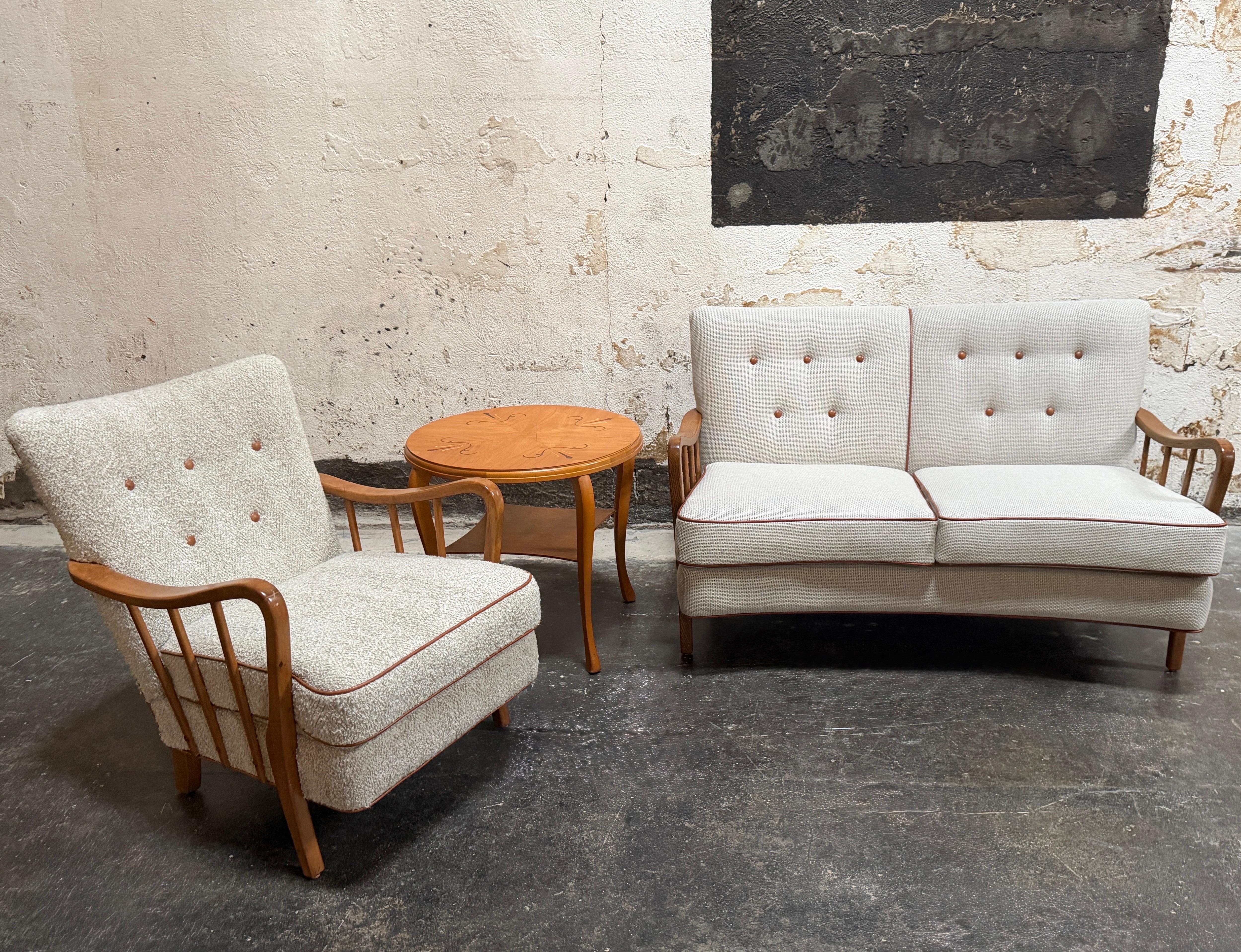 Sofá loveseat curvado 