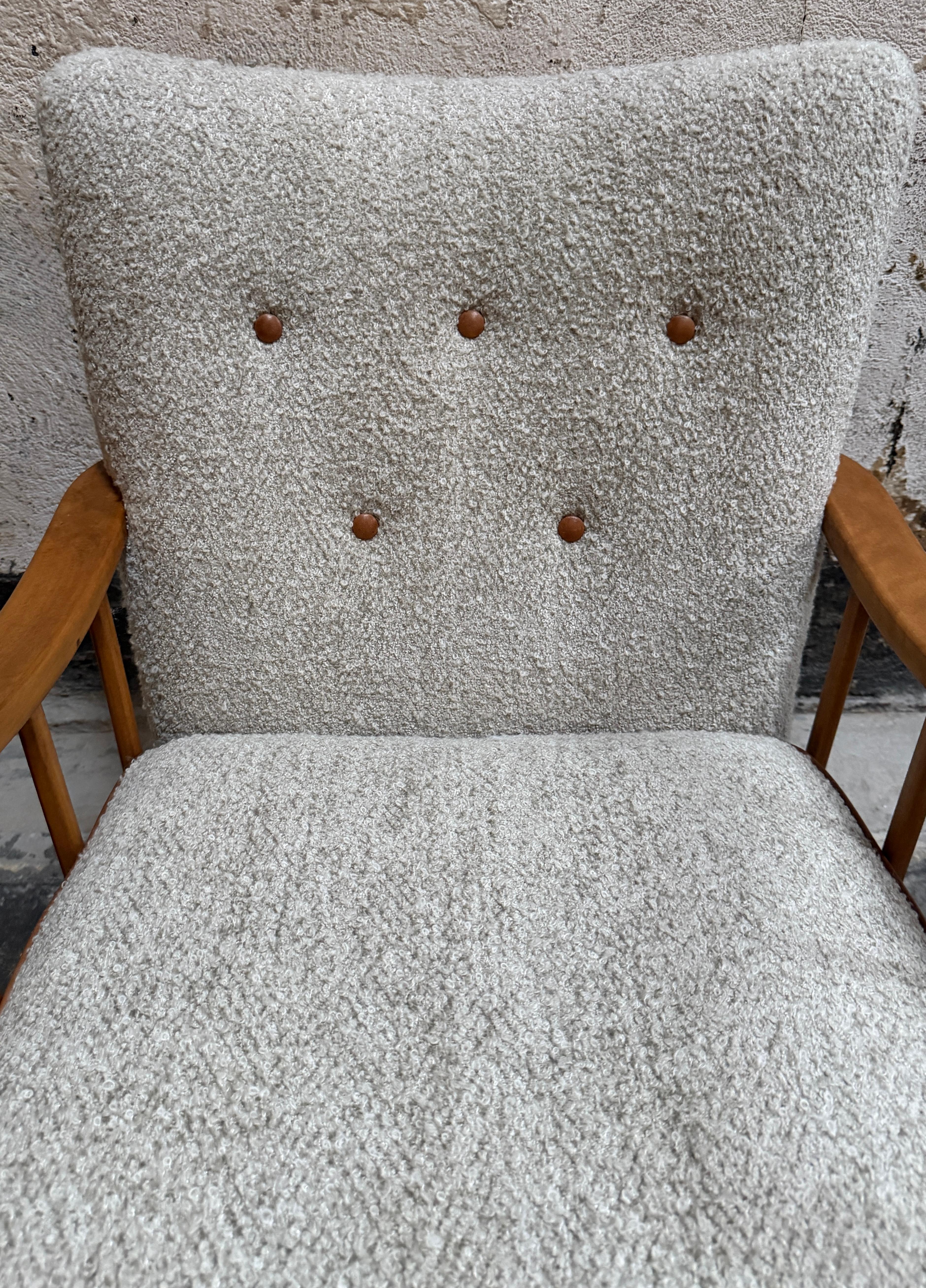 Sillón de salón Art Moderne sueco de los años 40 restaurado en Bueno estado para la venta en Atlanta, GA