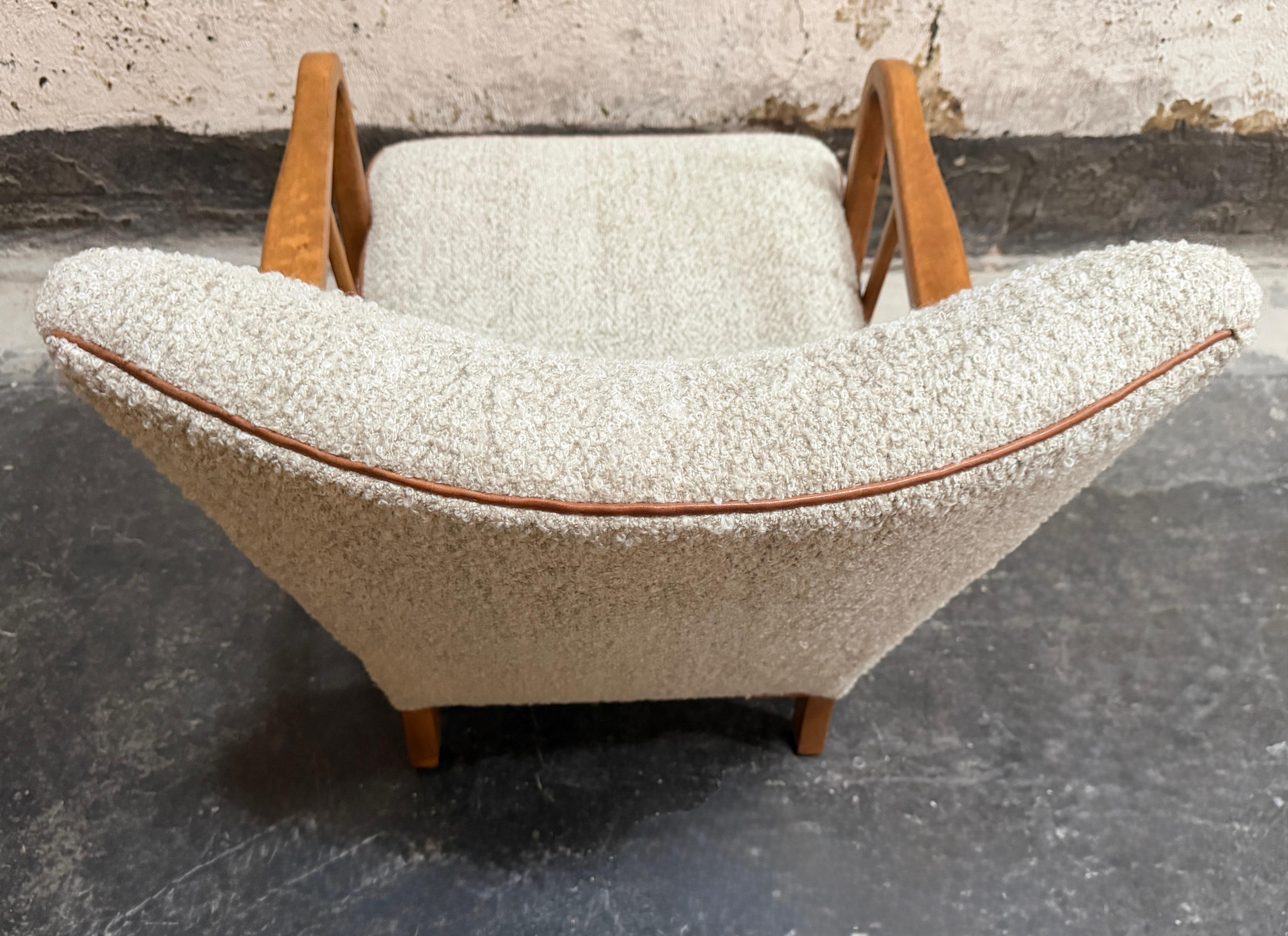 Sillón de salón Art Moderne sueco de los años 40 restaurado mediados del siglo XX en venta