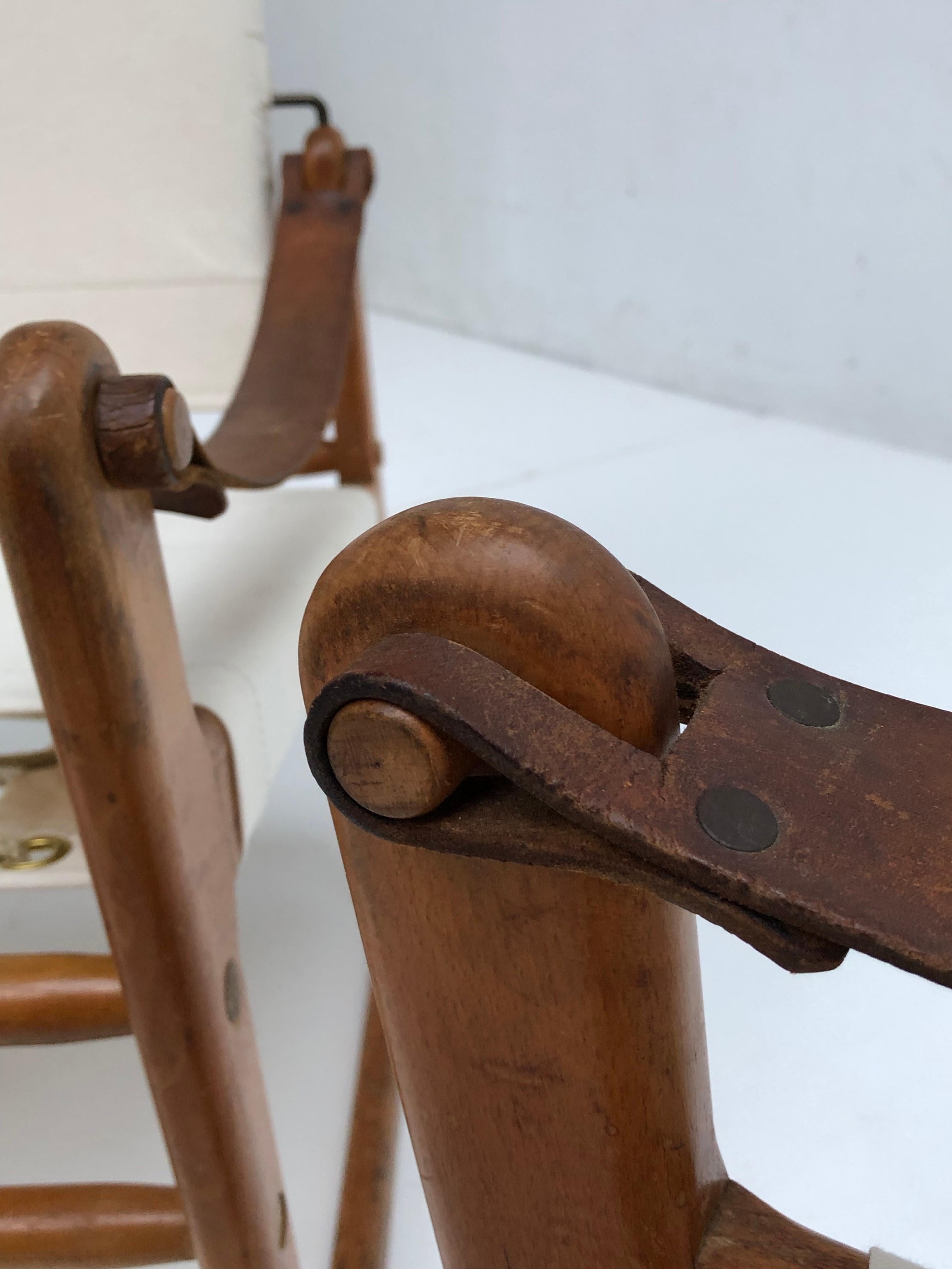 Ein Paar Cikada-Sessel des schwedischen Designers Brengt Ruda für Ikea:: 1950er Jahre. 

Dies ist eine sehr frühe Ikea:: als sie noch gut hergestellte Produkte verkauften:: die ein Leben lang halten

Konzept dieser Stühle ist:: dass sie leicht