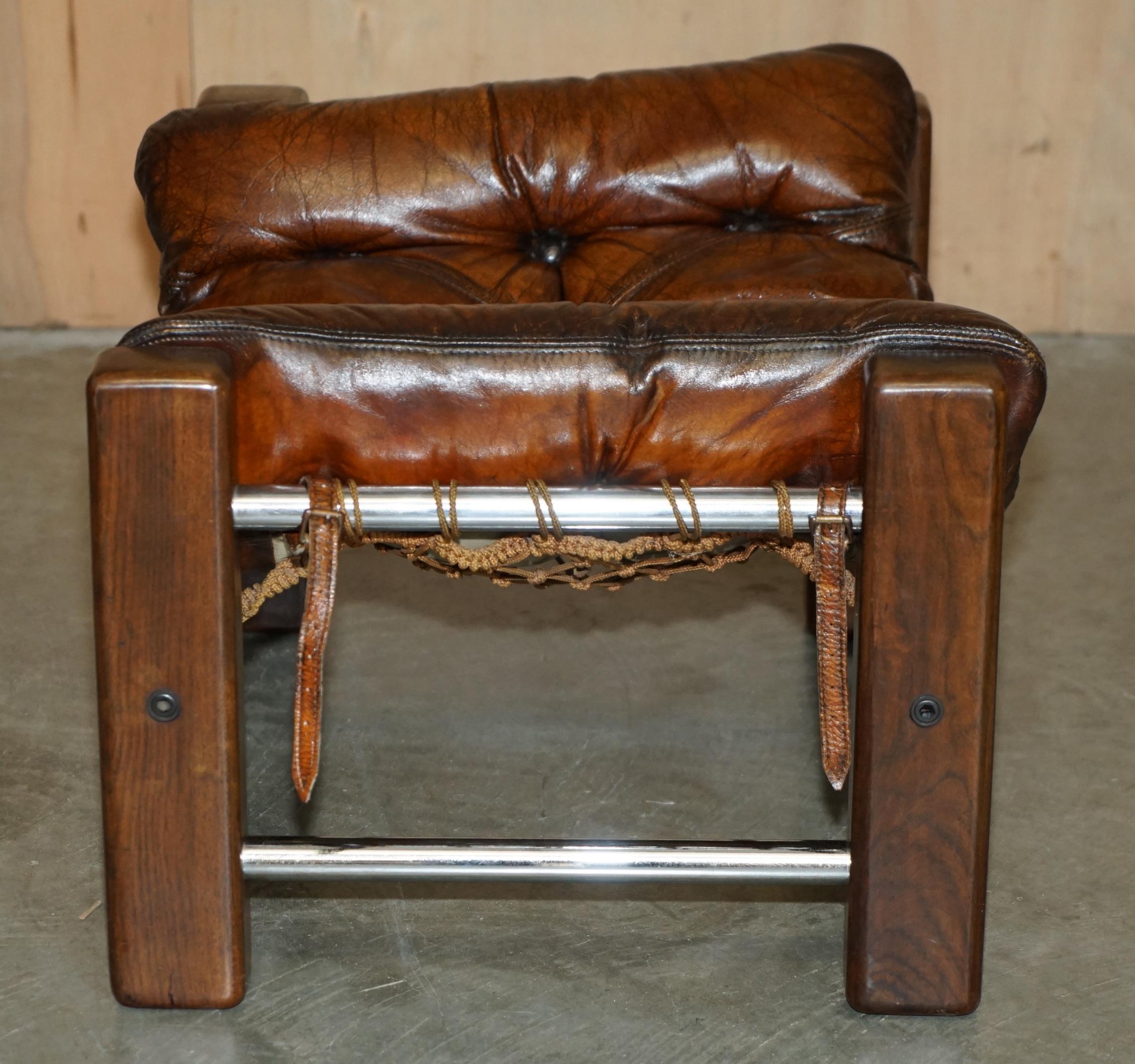 ARMADERA Y OTOMÁN DE MADERA BRAZILEÑA RESTAURADOS DE 1960 JEAN GILLON EN CUERO MARRON en venta 13