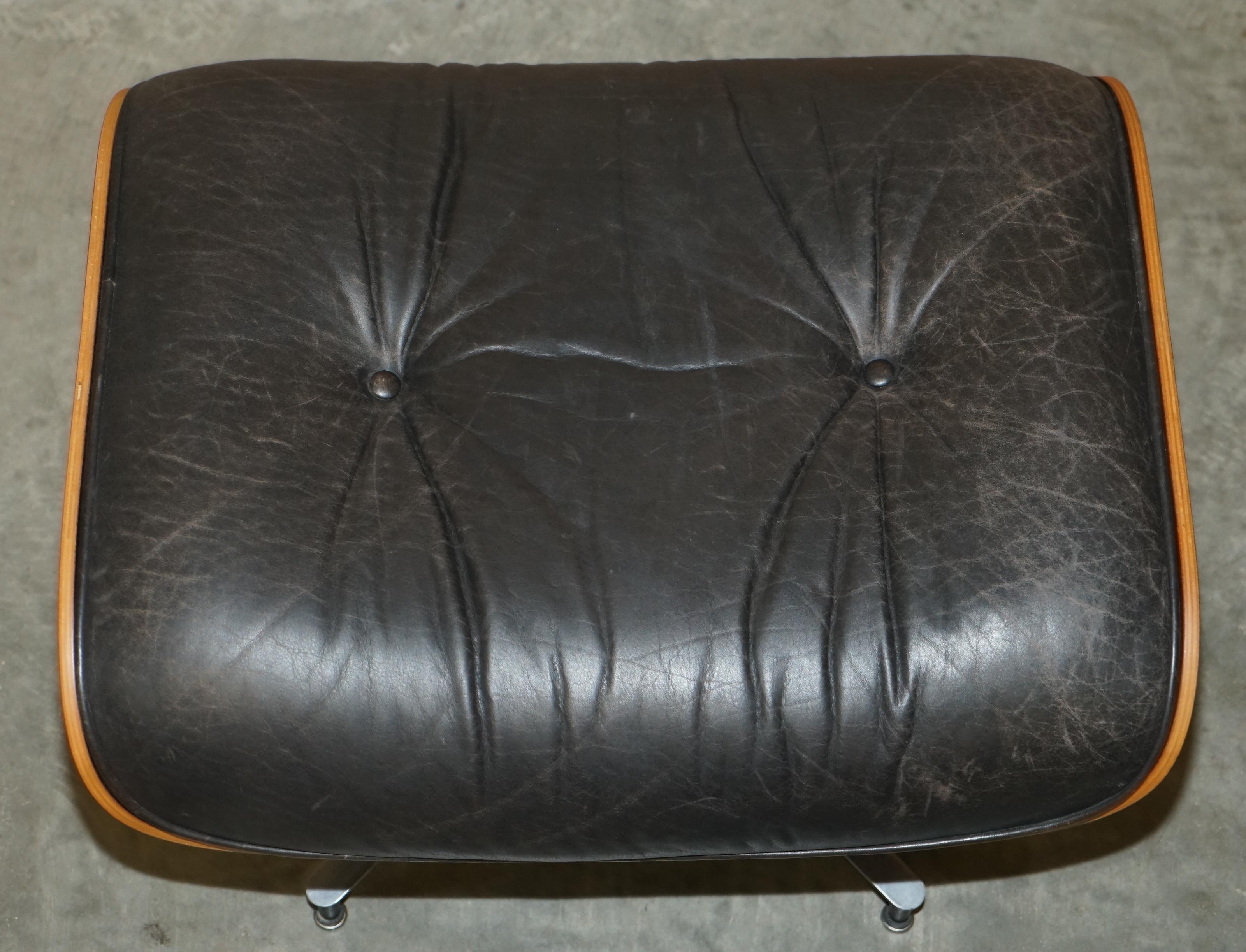 Restored 1960's Herman Miller No1 Hardwood Eames Lounge Armchair and Ottoman For Sale 10