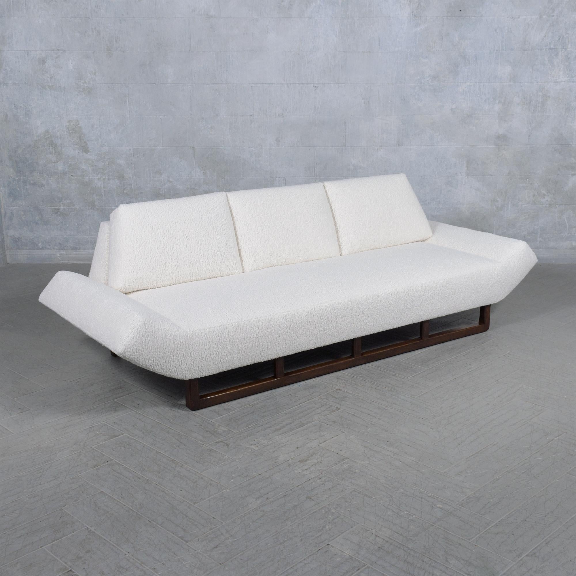 Vintage Mid-Century Sofa Restored: Classic Design Meets Modern Comfort 1
