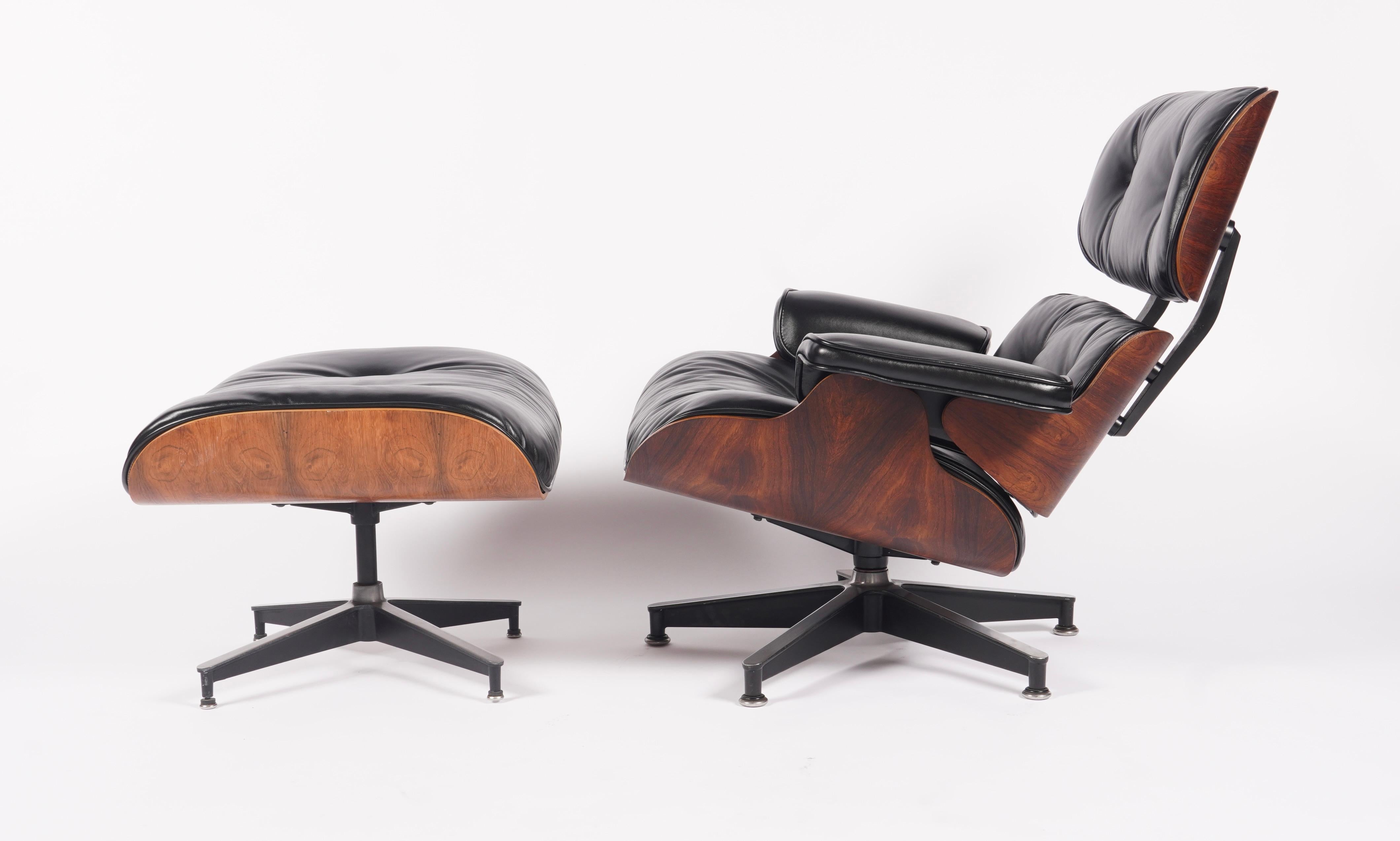 American Restored 1970s Production Eames Lounge & Ottoman in Rosewood & Black Leather