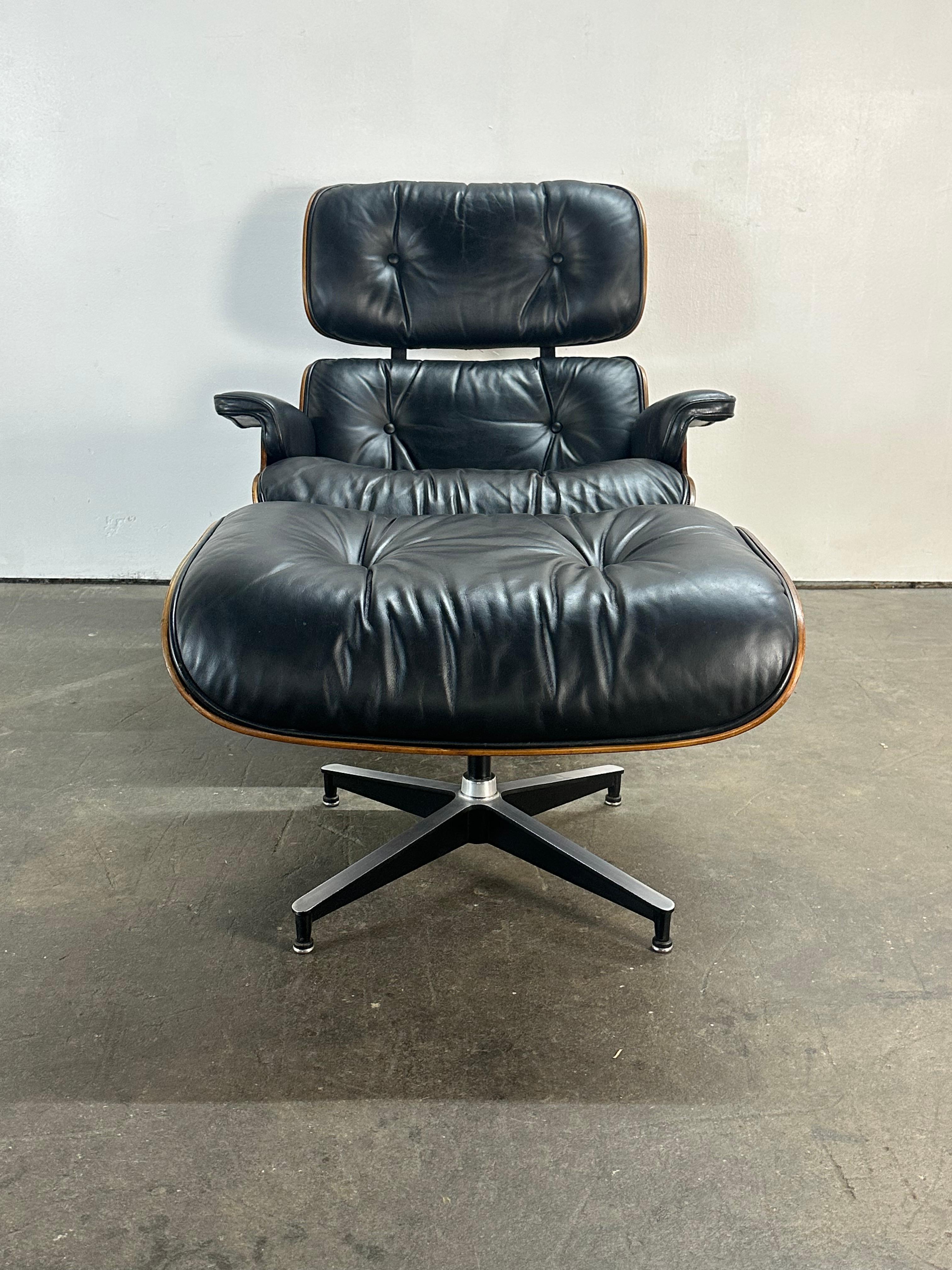 Mid-Century Modern Restored 1970s Rosewood Eames Lounge Chair and Ottoman