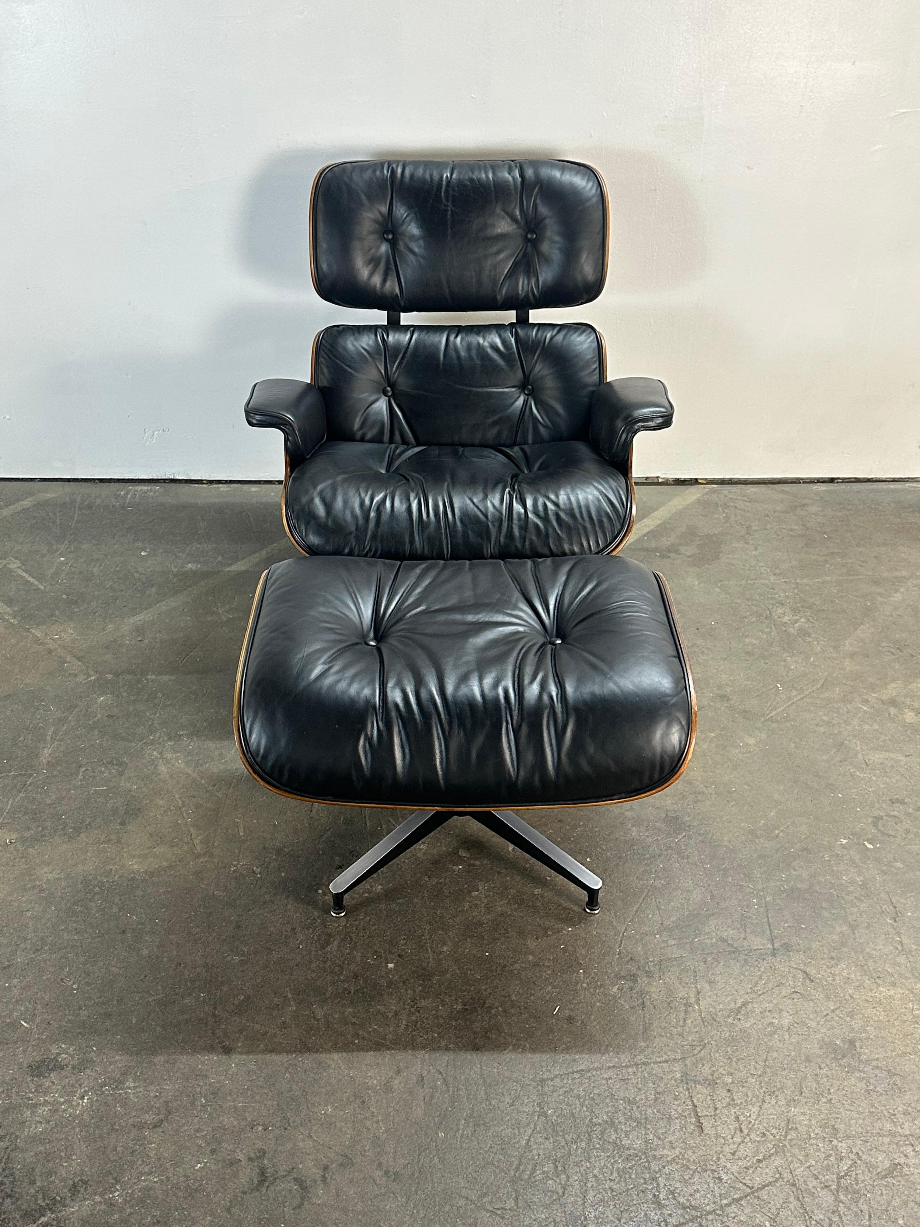 Restored 1970s Rosewood Eames Lounge Chair and Ottoman In Good Condition In Brooklyn, NY