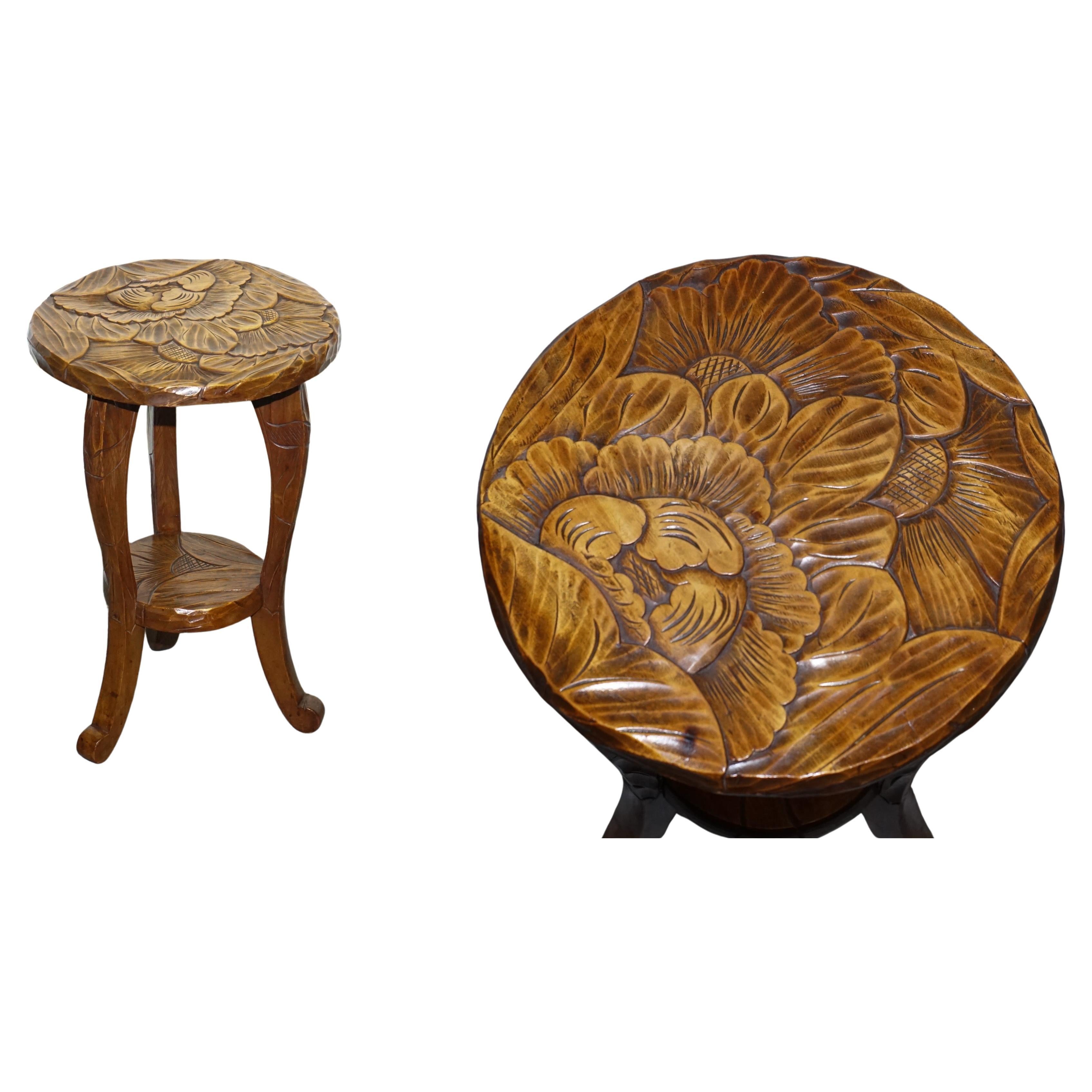 RESTORED 19TH CENTURY LIBERTYS LONDON HAND CARVED OCCASIONAL SiDE LAMP TABLE For Sale