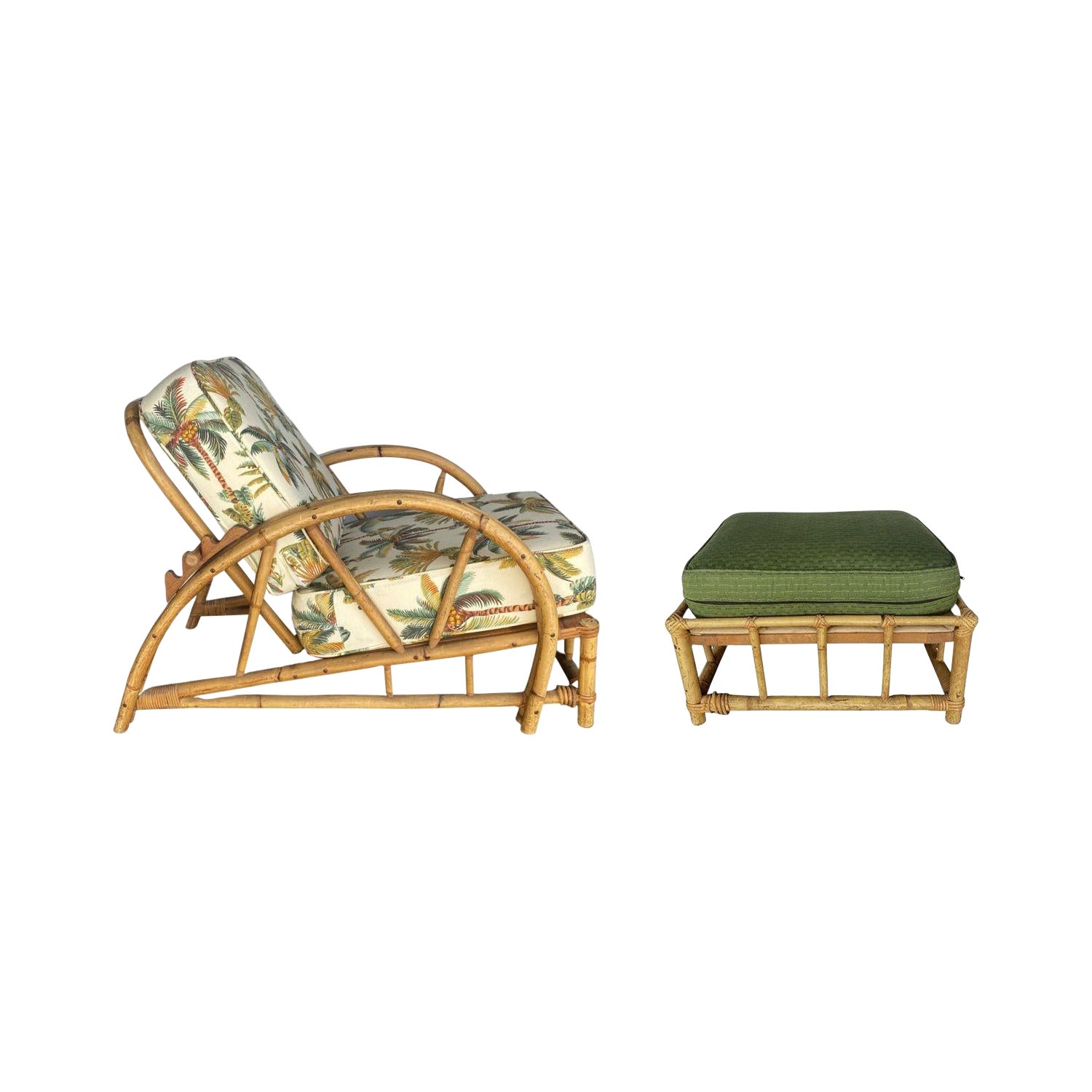 Chaise longue en rotin demi-lune 2 brins restaurée avec dossier réglable et pouf