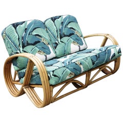 Restaurierter dreireihiger Loveseat aus Rattan mit runder Brezel, restauriert