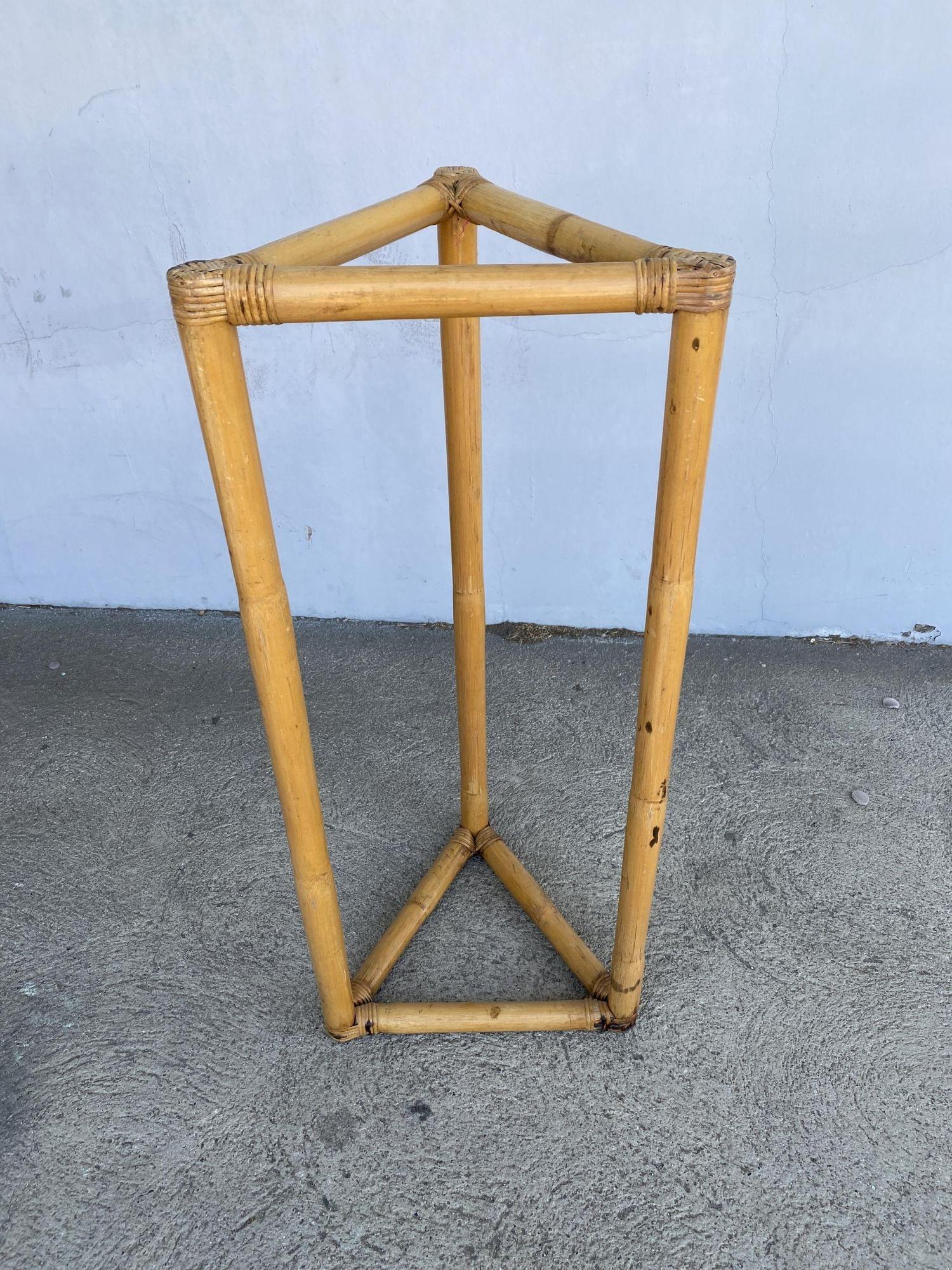 Restored 3-Point Rattan Single-Strand Plant Stand In Excellent Condition For Sale In Van Nuys, CA