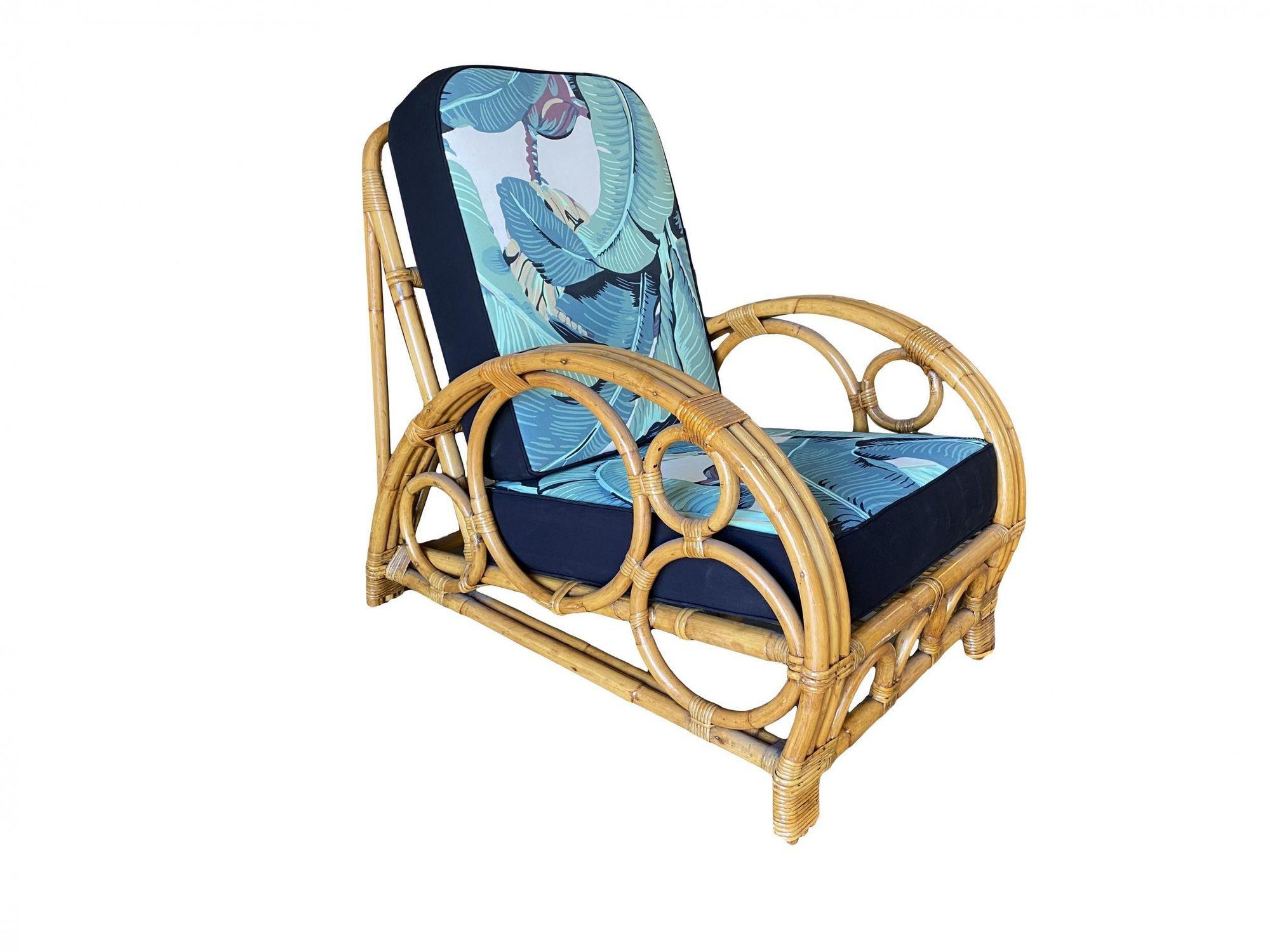 Restaurierter 3-strangiger Rattan-Sessel „Circles and Speed“ mit Loungesessel und Ottomane (amerikanisch) im Angebot