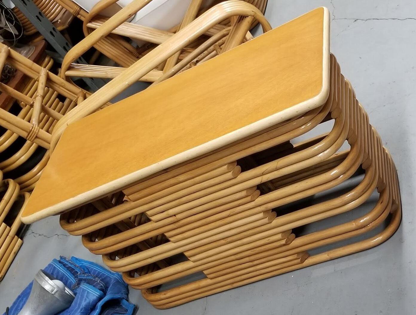 Ensemble canapé, table et chaise de style Paul Frankl restauré à 6 brins en vente 10