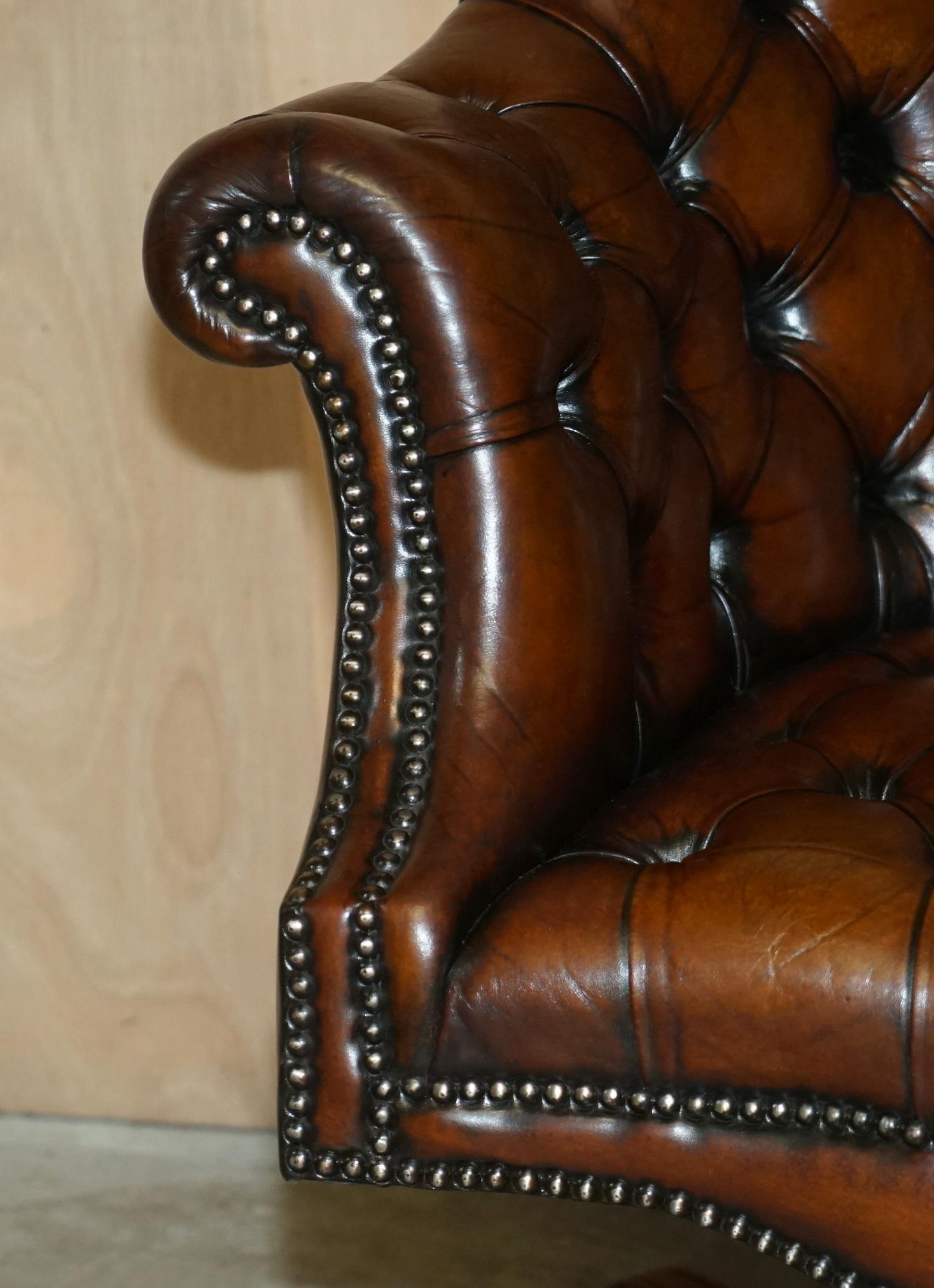 RESTORED ANTIQUE CIGAR BROWN LEATHER CHESTERFIELD DIRECTORS CAPTAiNS ARMCHAIR 3