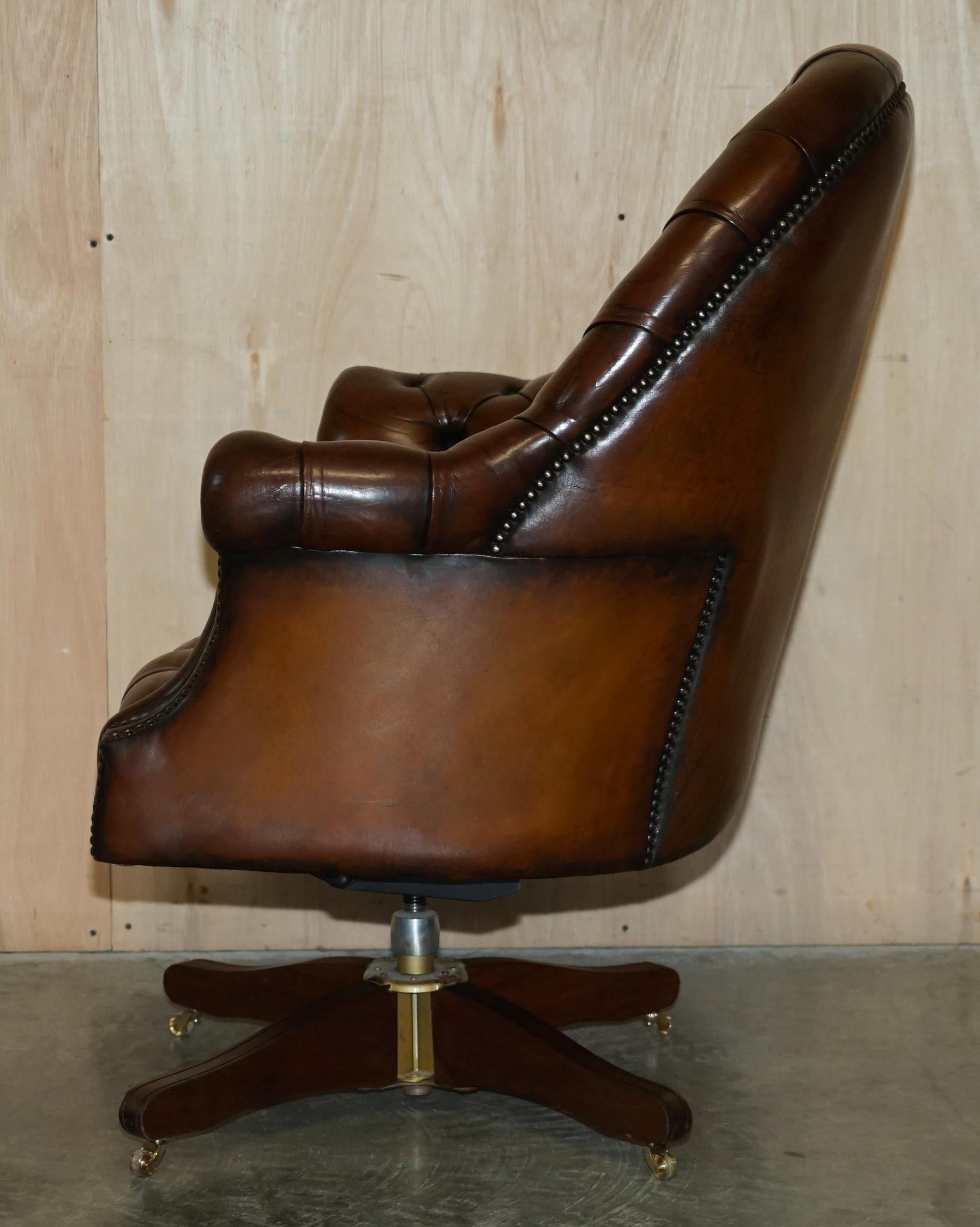 RESTORED ANTIQUE CIGAR BROWN LEATHER CHESTERFIELD DIRECTORS CAPTAiNS ARMCHAIR 10