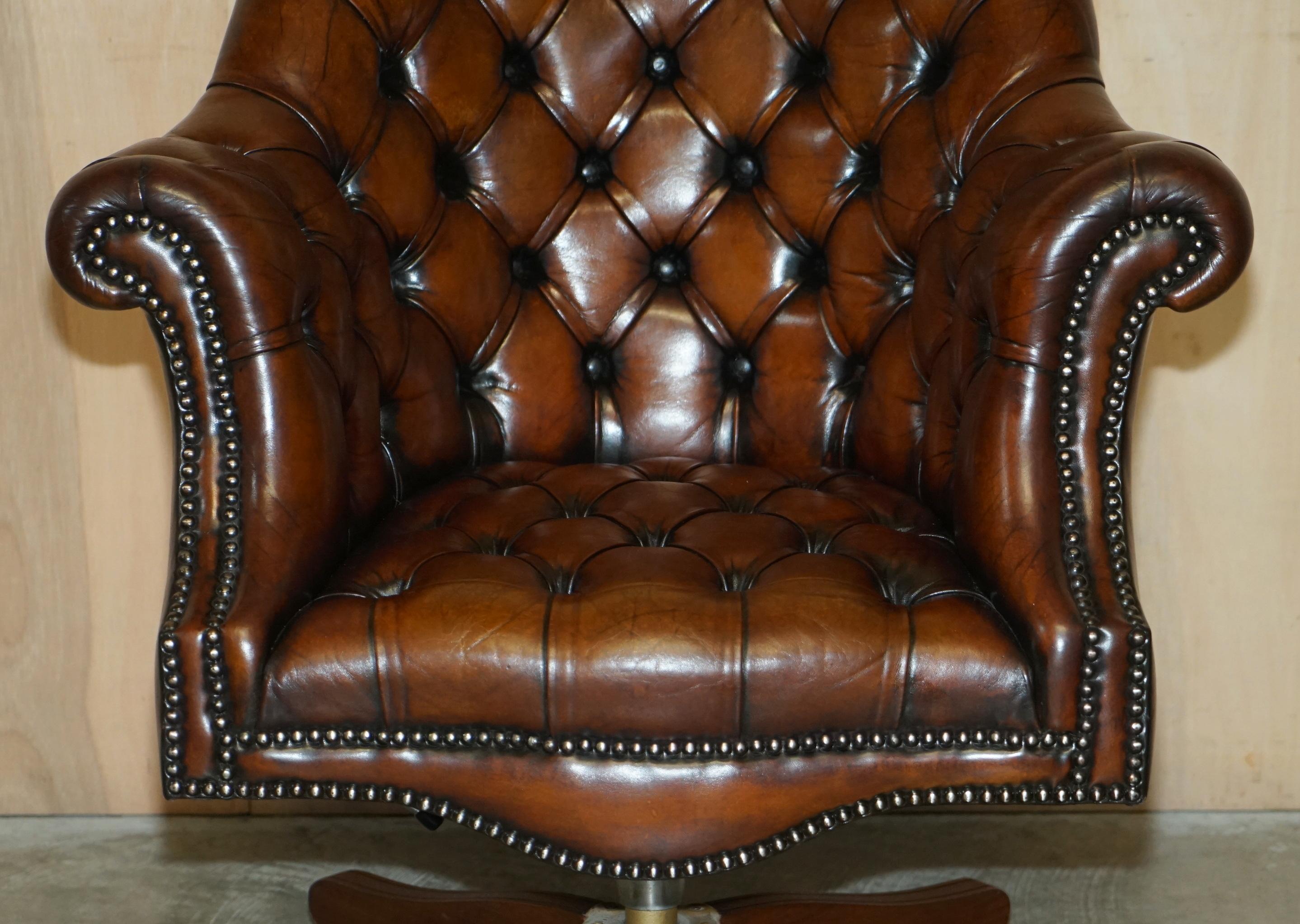 RESTORED ANTIQUE CIGAR BROWN LEATHER CHESTERFIELD DIRECTORS CAPTAiNS ARMCHAIR 2