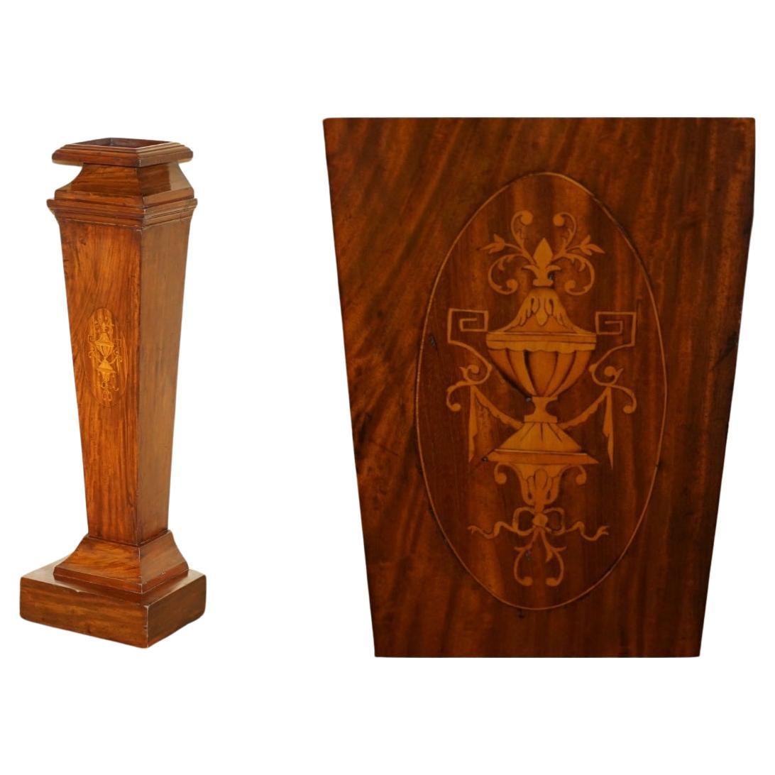 STAND DEARDINIERE DE SERATON WALNUT ET FLAmé HARDWOOD ResTORED CIRCA 1870