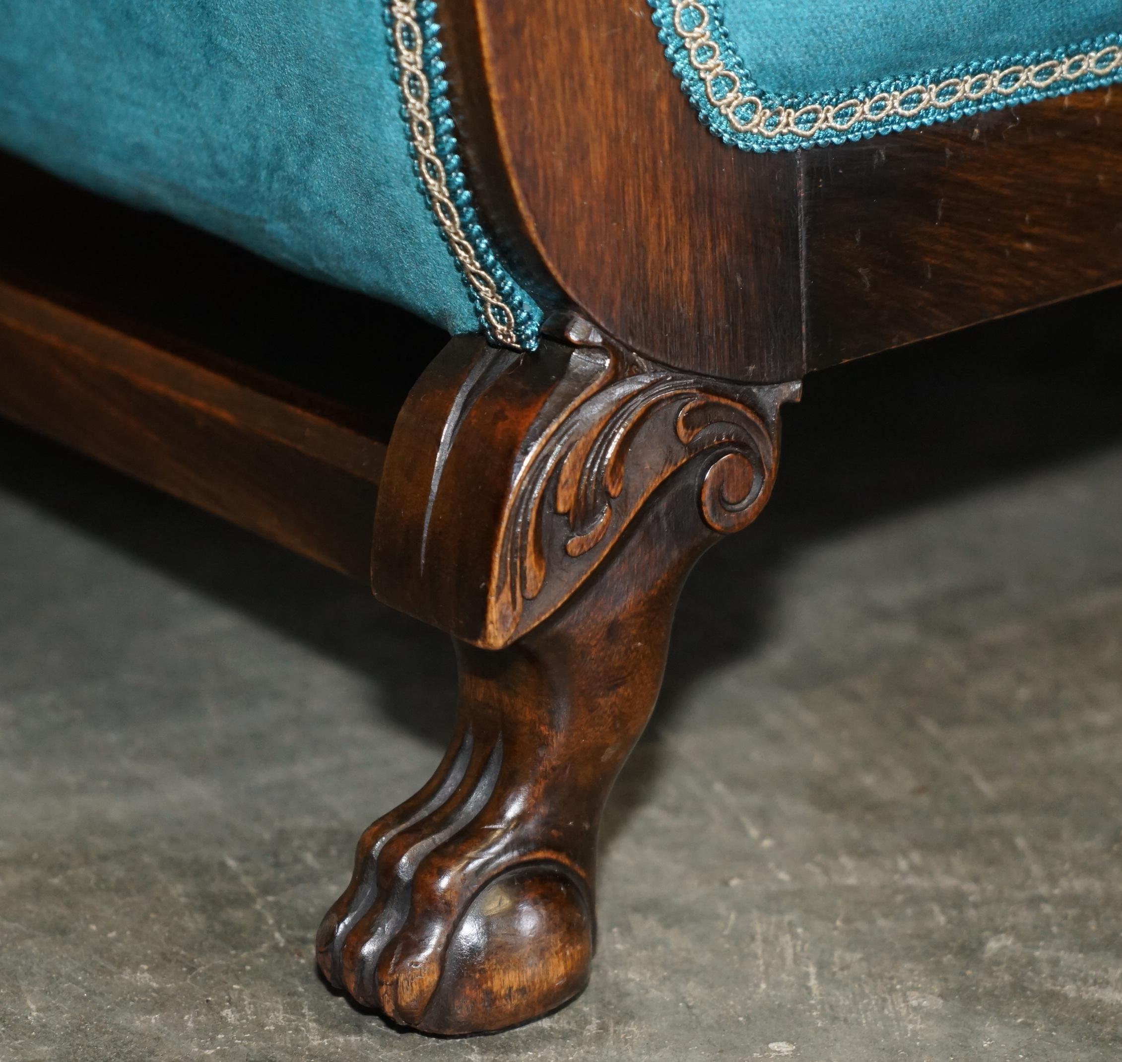 Hand-Crafted RESTORED ANTIQUE CIRCA 1900 BLUE VELVET CLAW & BALL FEET SOFA & ARMCHAIR SUiTE For Sale