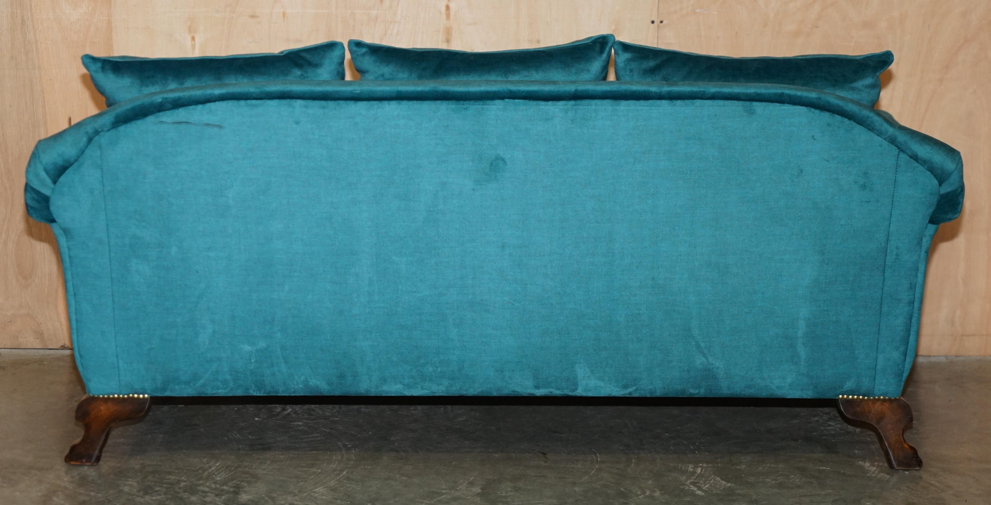 Velvet RESTORED ANTIQUE CIRCA 1900 BLUE VELVET CLAW & BALL FEET SOFA & ARMCHAIR SUiTE For Sale
