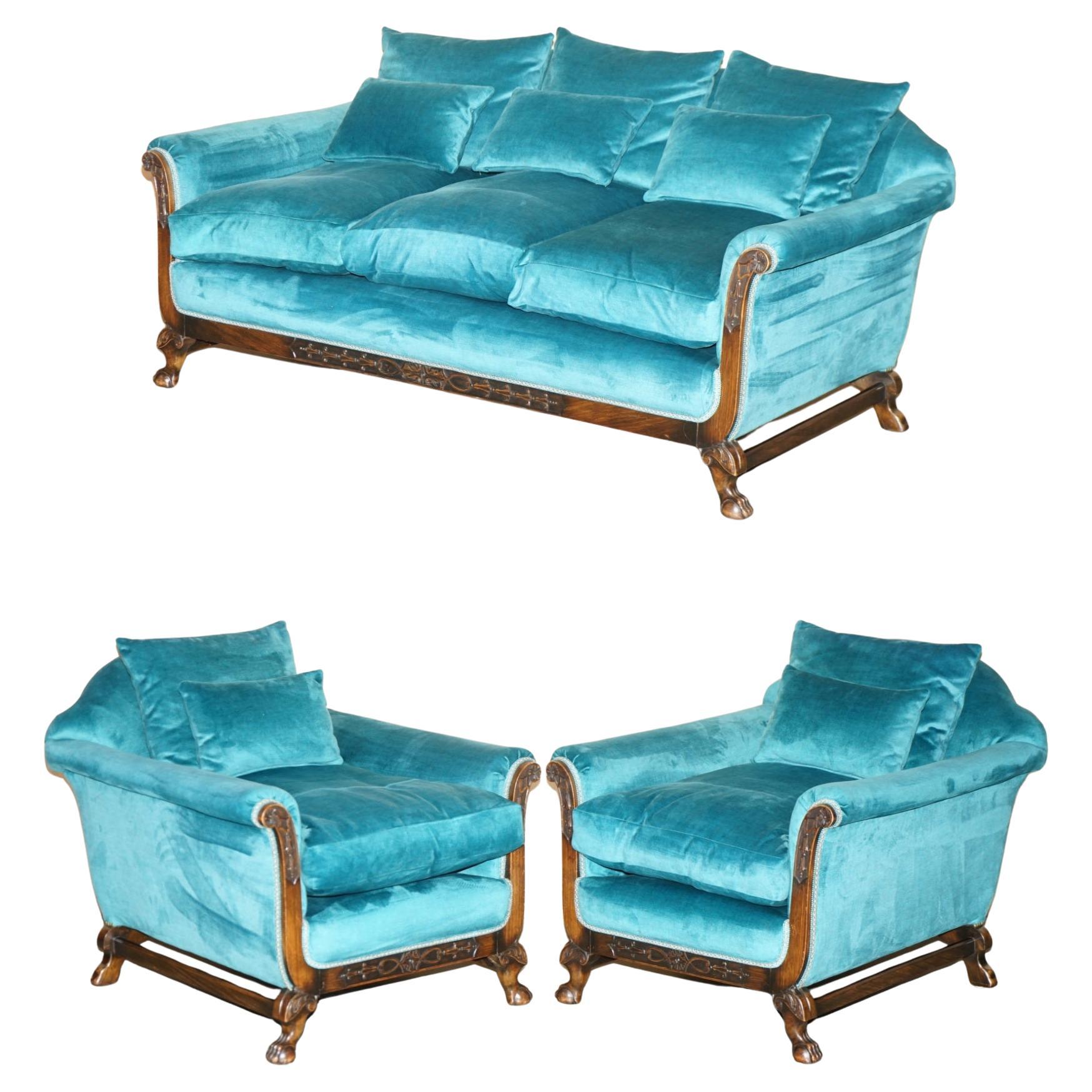RESTORED ANTIQUE CIRCA 1900 BLUE VELVET CLAW & BALL FEET SOFA & ARMCHAIR SUiTE For Sale