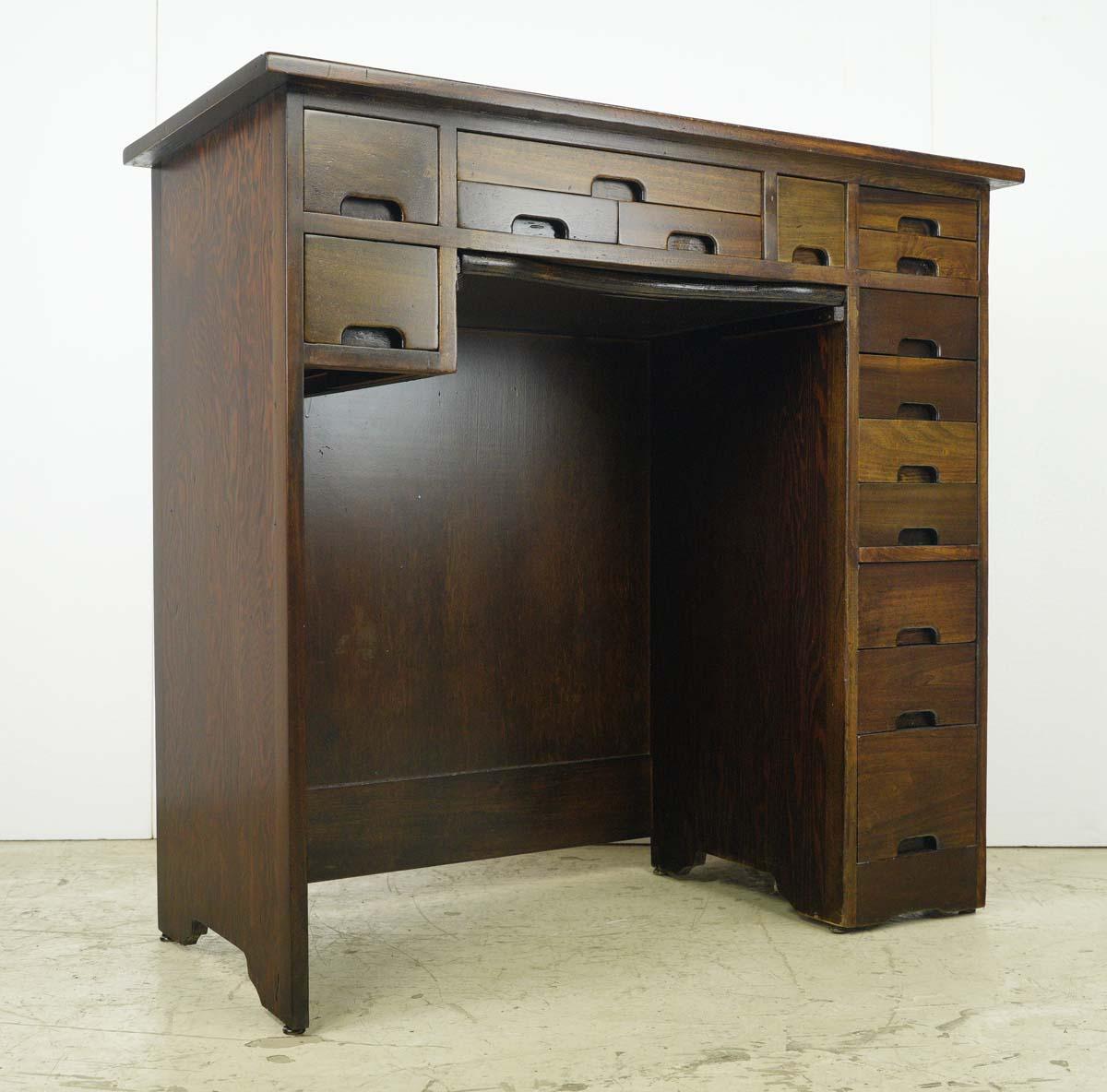 Restored Antique Dark Wood Tone Pine Jewelers Desk In Good Condition For Sale In New York, NY