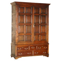 RESTORED ANTIQUE GEORGiAN CIRCA 1720 PANELLED OAK HOUSEKEEPERS CUPBOARD WARDROBE