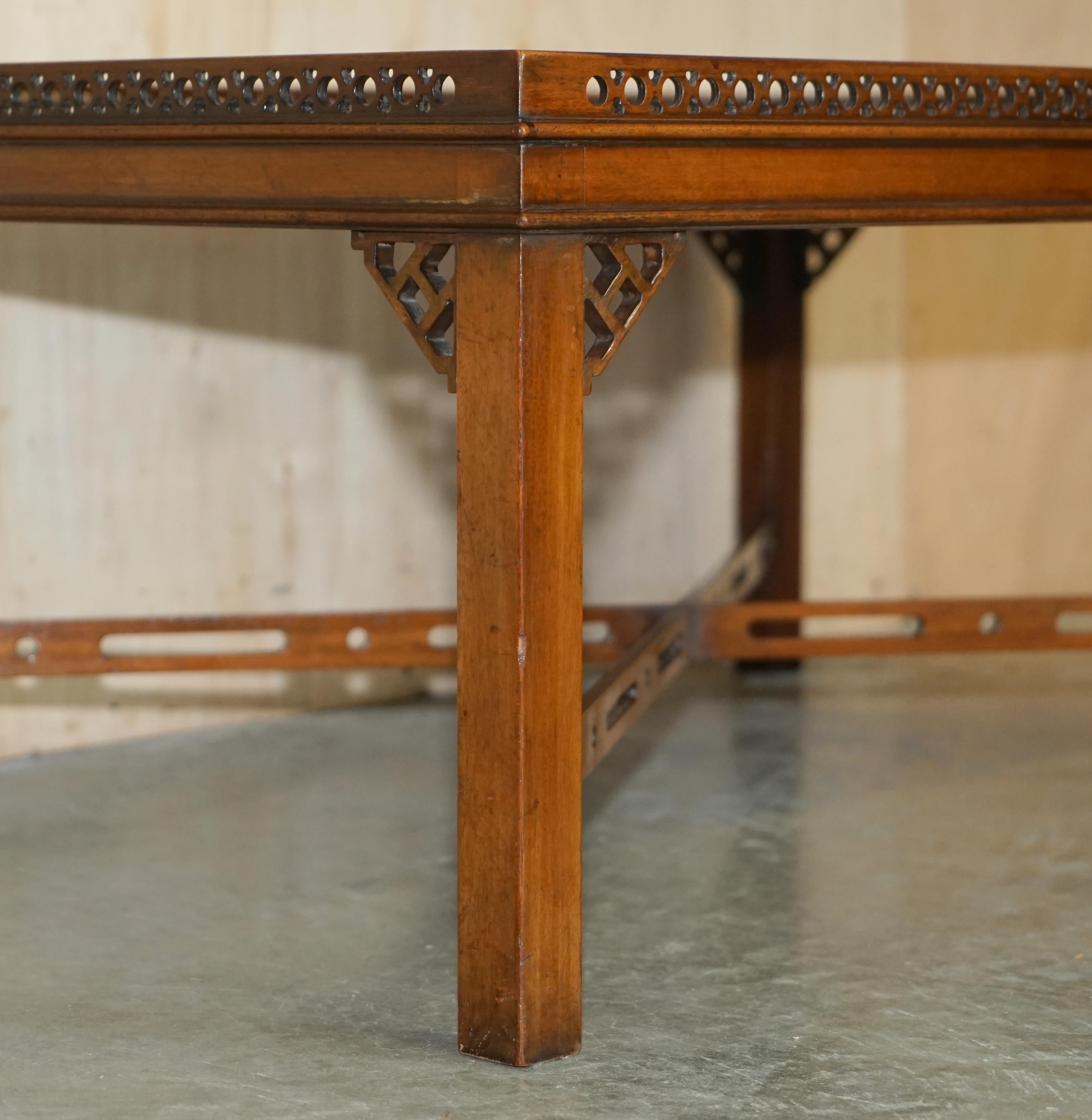 Late 19th Century Restored Antique Hardwood Thomas Chippendale Large Fret Work Carved Coffee Table