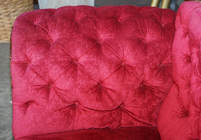 Restored Antique Howard & Son's Berners Street Chesterfield Chaise Lounge Sofa For Sale 6