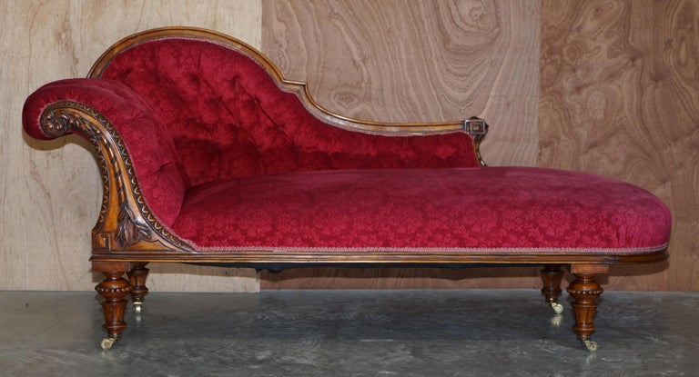 English Restored Antique Howard & Son's Berners Street Chesterfield Chaise Lounge Sofa For Sale