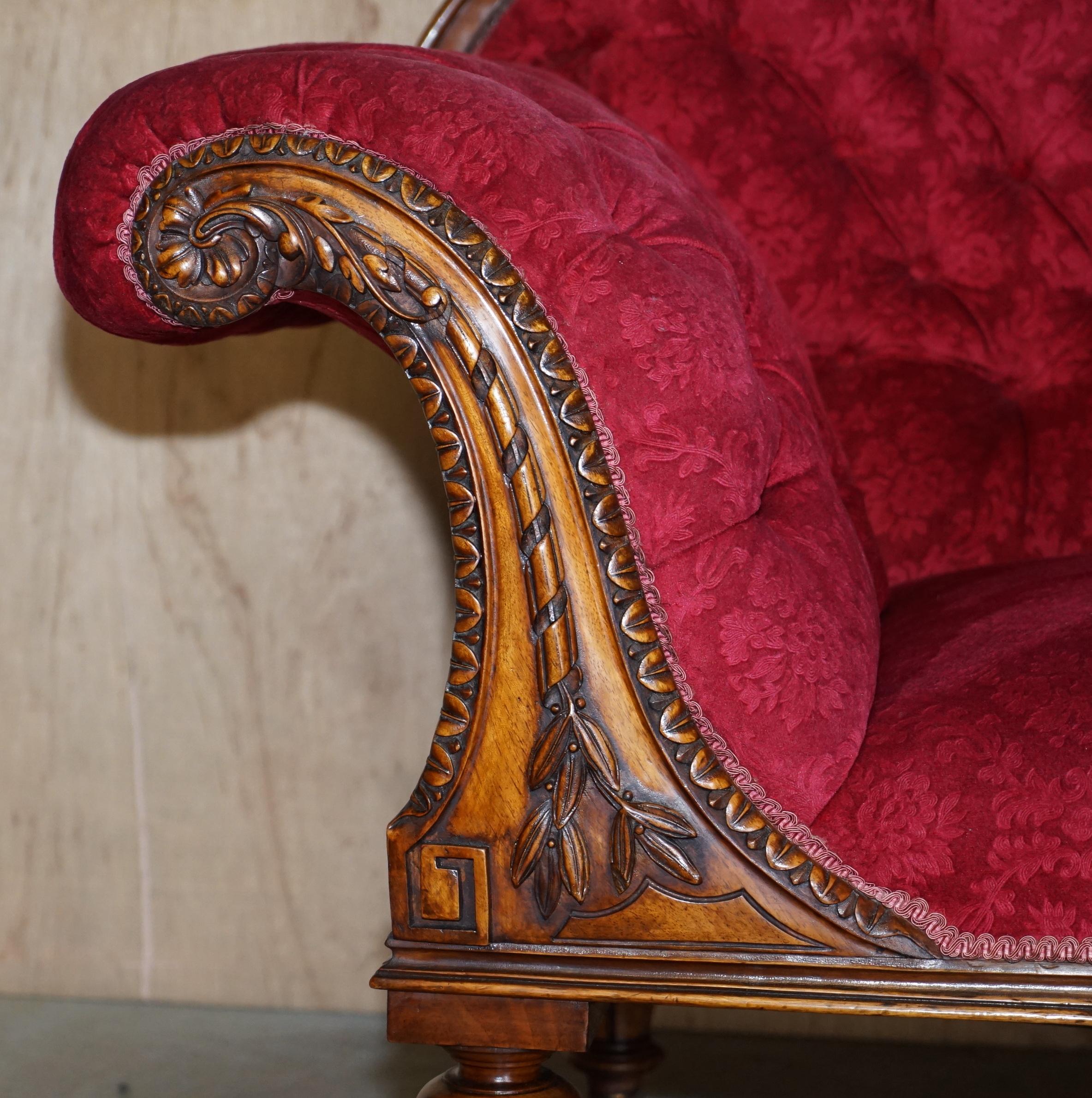 Restauriertes antikes Howard & Son's Berners Street Chesterfield Chaiselongue-Sofa (Spätes 19. Jahrhundert) im Angebot