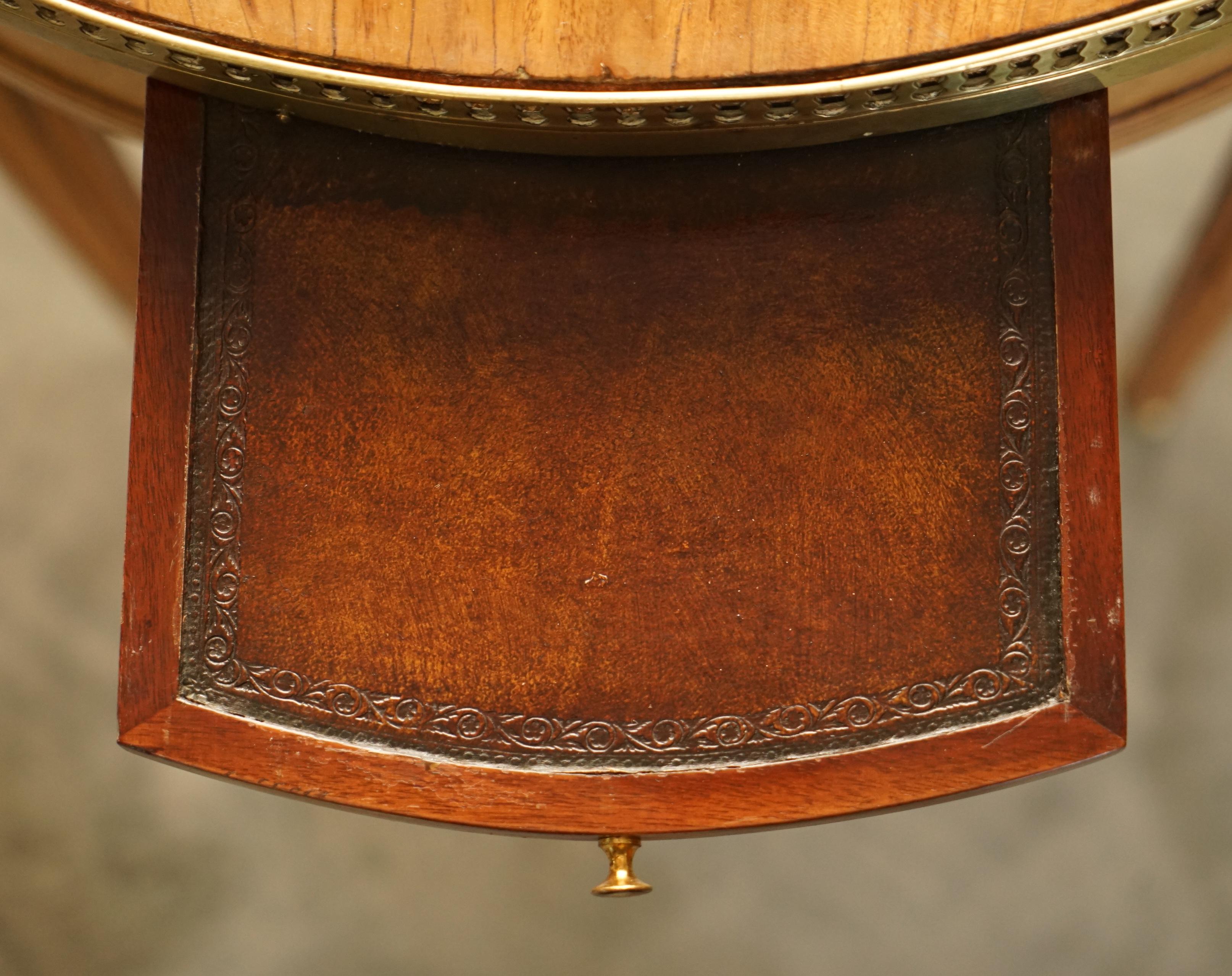 Restored Antique Napoleon III Occasional Table Brown Leather Top Butlers Trays For Sale 15