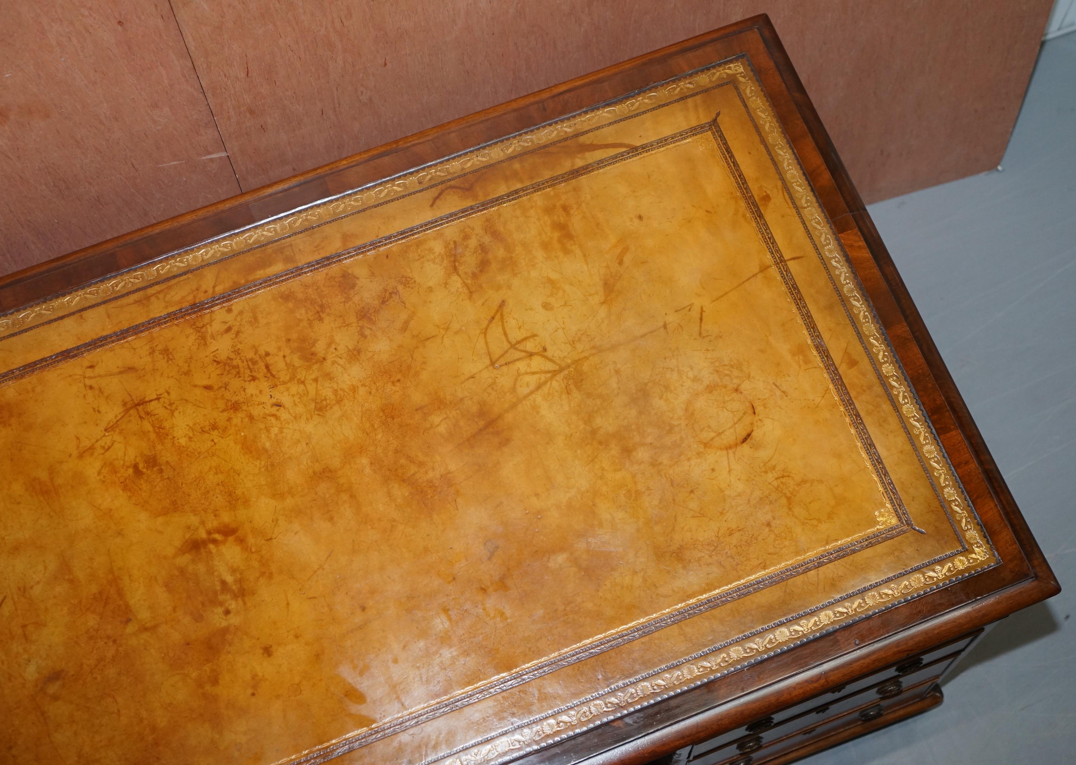 Restored Antique Regency circa 1810-1820 Hardwood Pedestal Desk Brown Leather 5