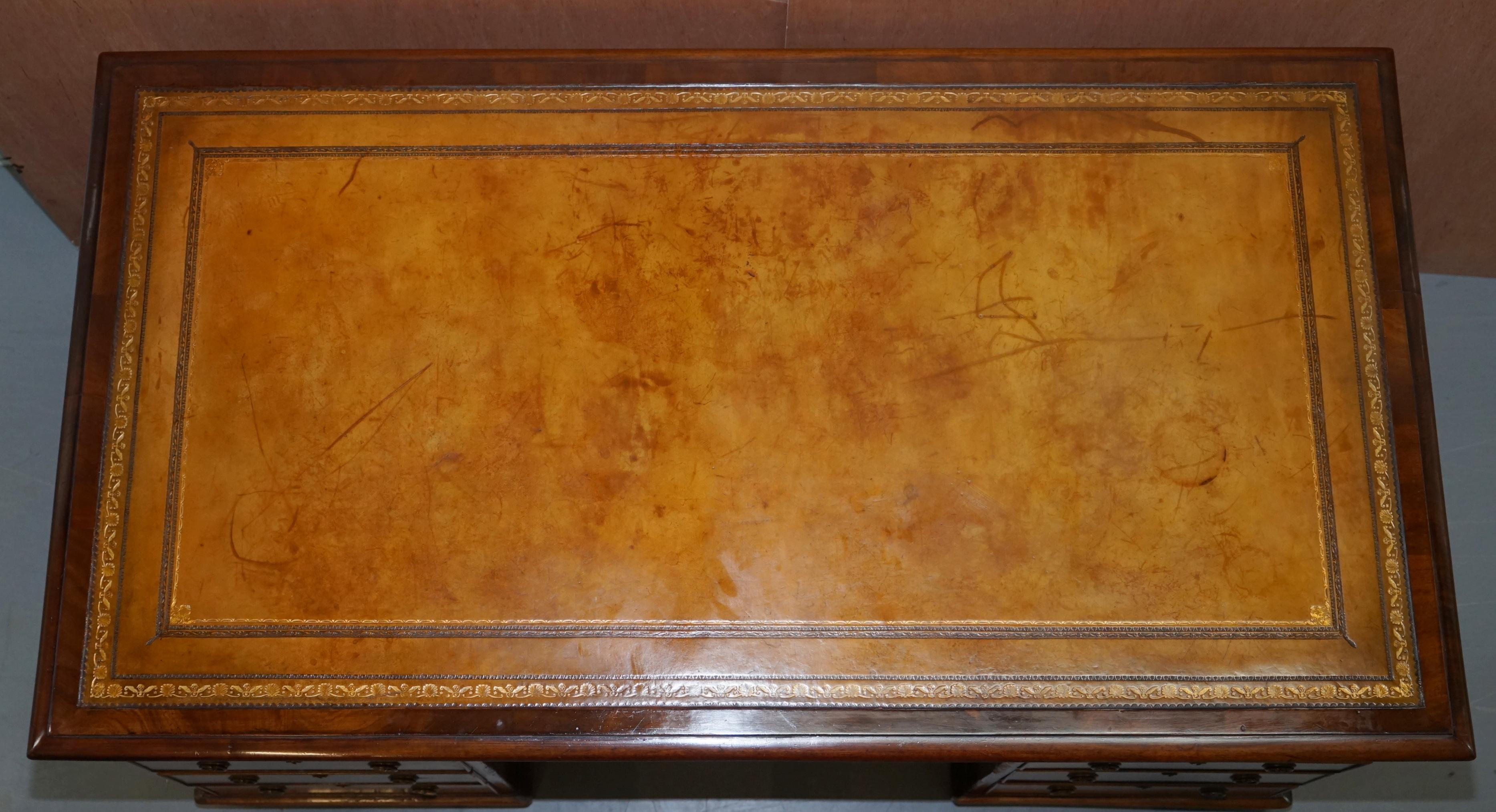 Restored Antique Regency circa 1810-1820 Hardwood Pedestal Desk Brown Leather 3