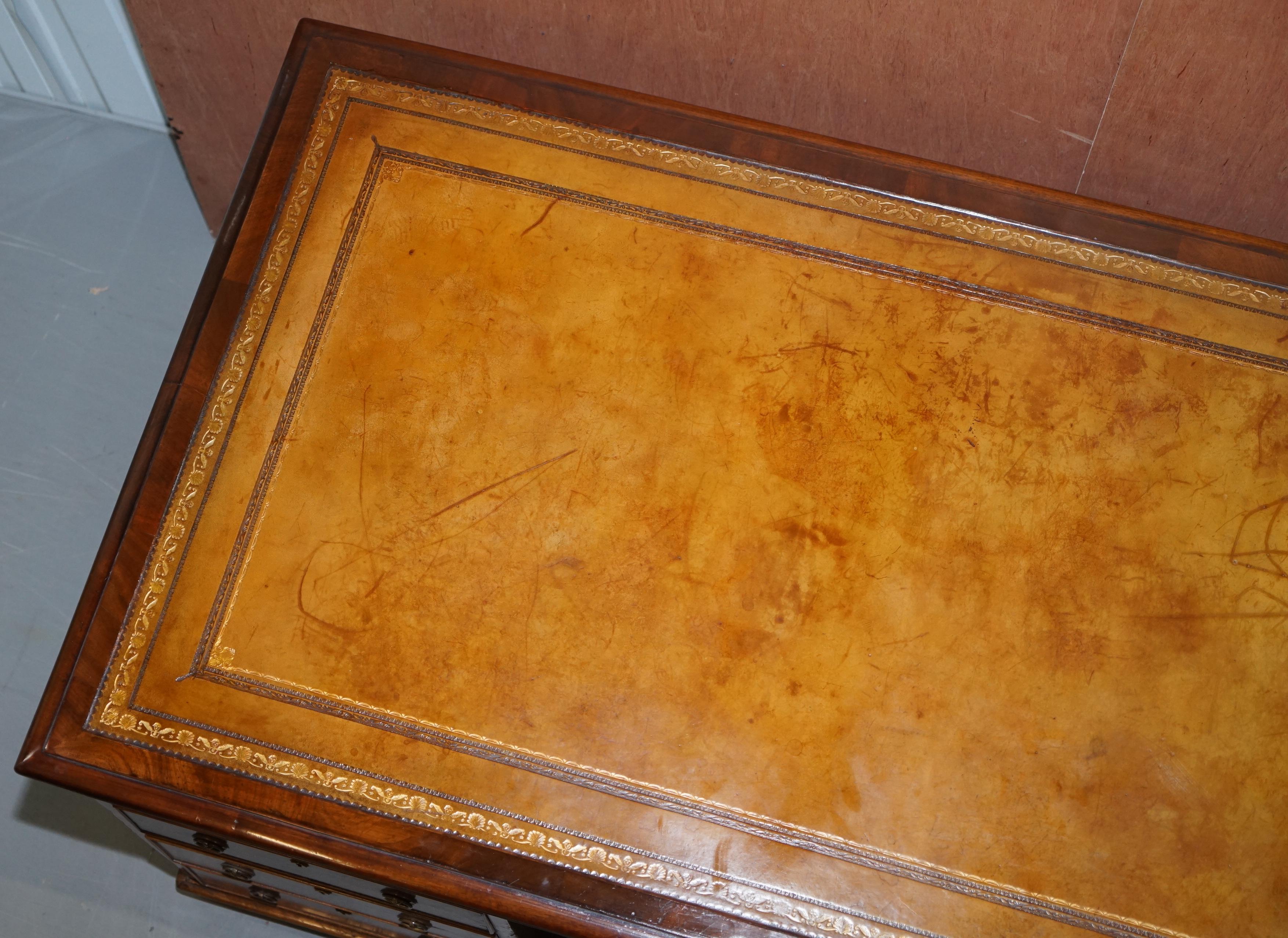 Restored Antique Regency circa 1810-1820 Hardwood Pedestal Desk Brown Leather 4